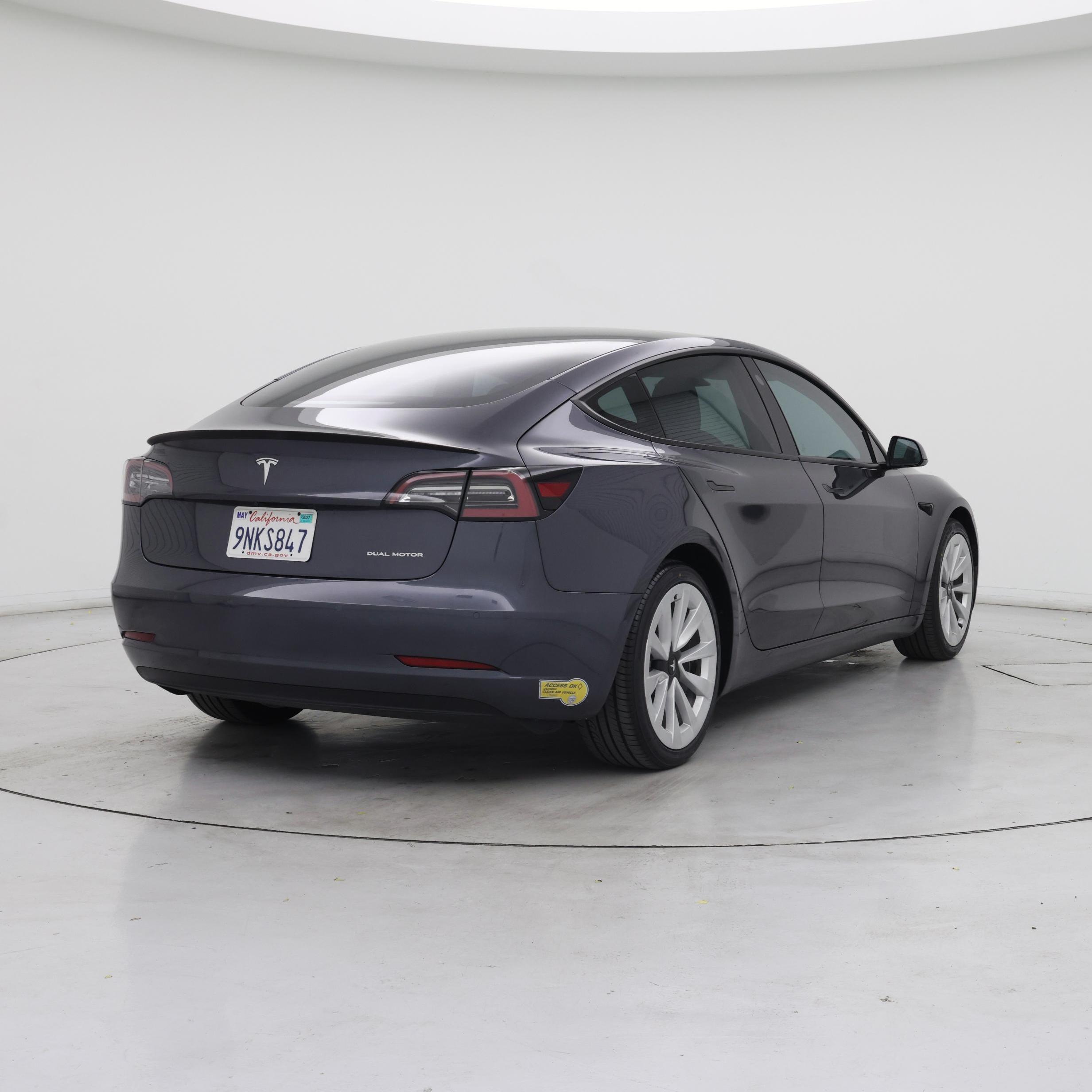 Thumbnail: 2022 Tesla Model 3 - 8