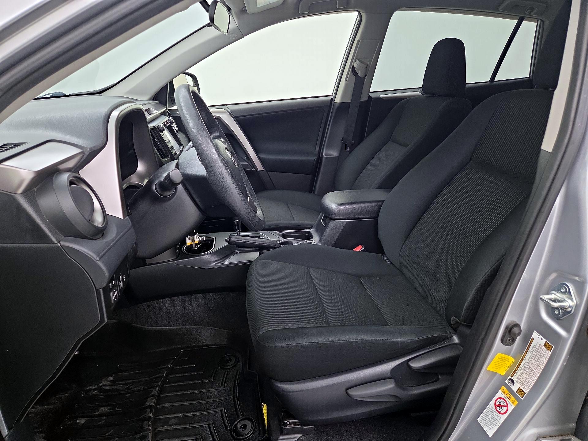 Thumbnail: 2018 Toyota RAV4 - 11