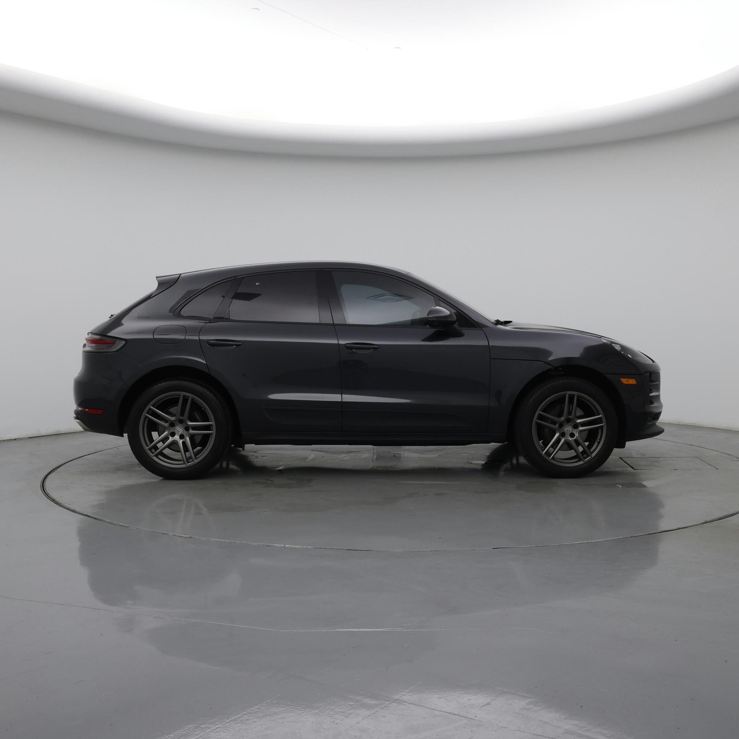 Thumbnail: 2021 Porsche Macan - 7