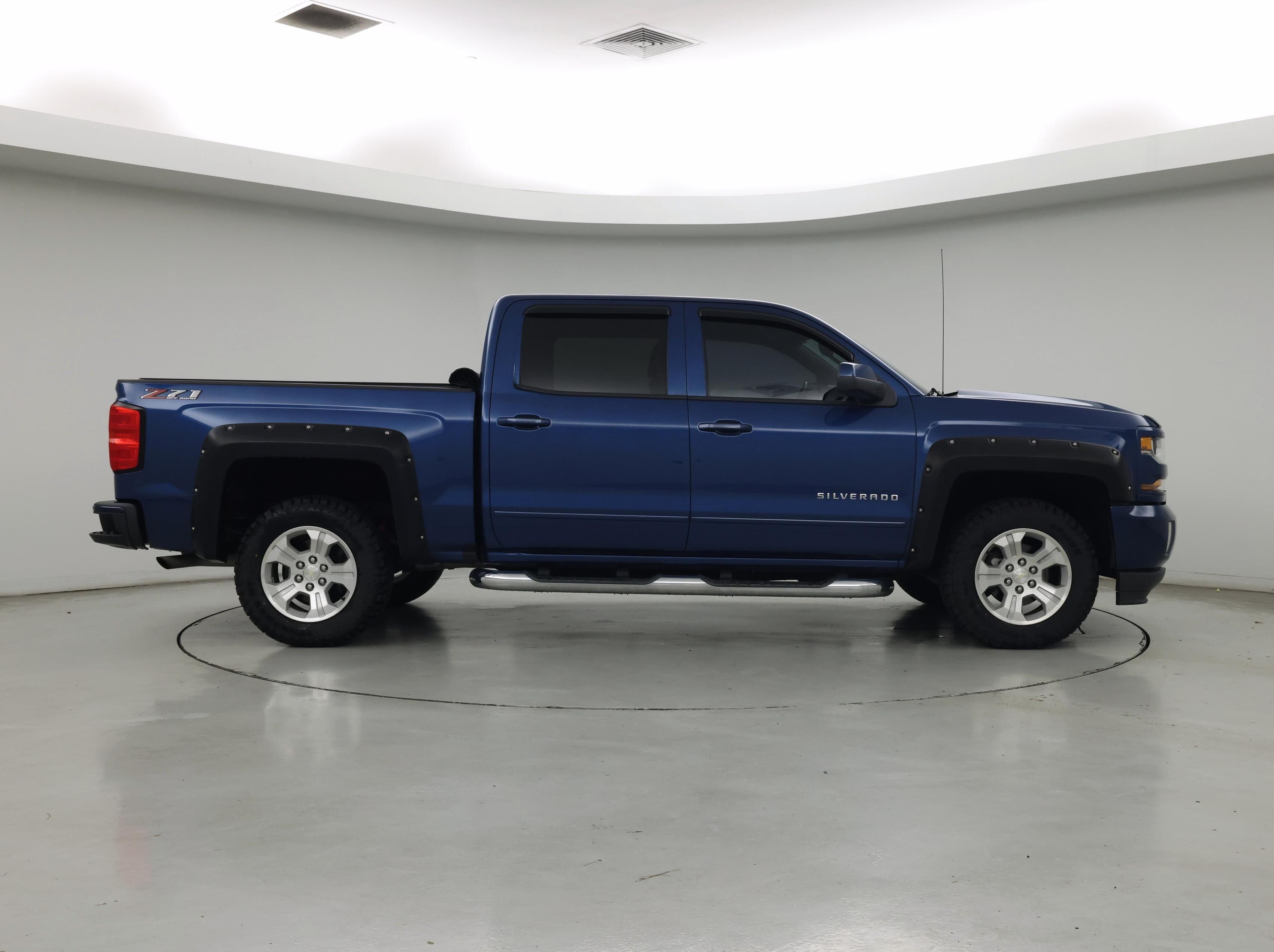 Thumbnail: 2018 Chevrolet Silverado 1500 - 7