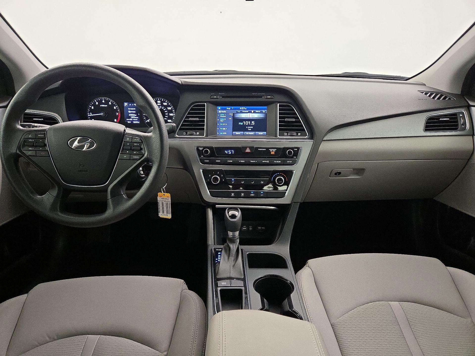 Thumbnail: 2017 Hyundai Sonata - 9