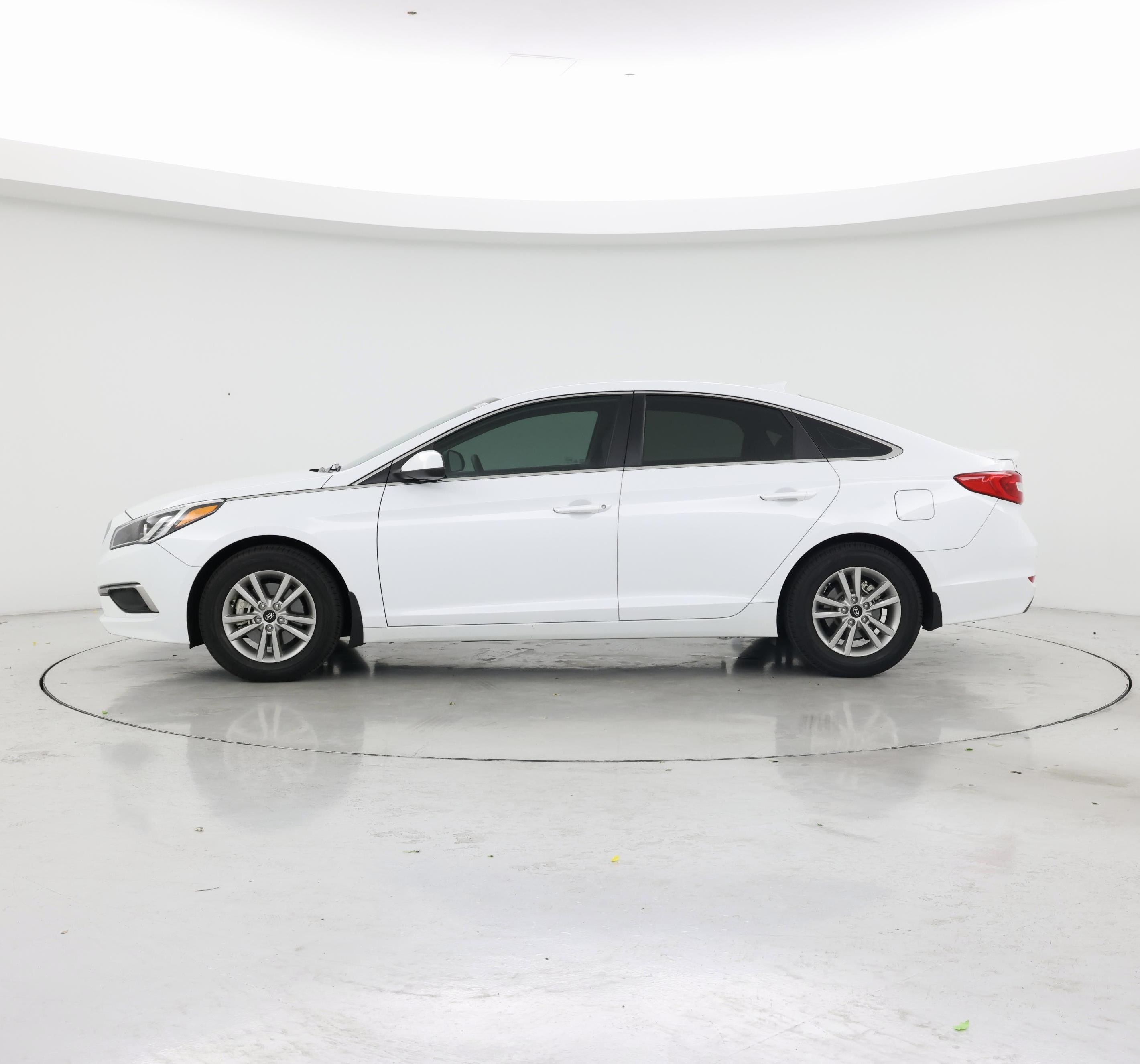 Thumbnail: 2017 Hyundai Sonata - 3