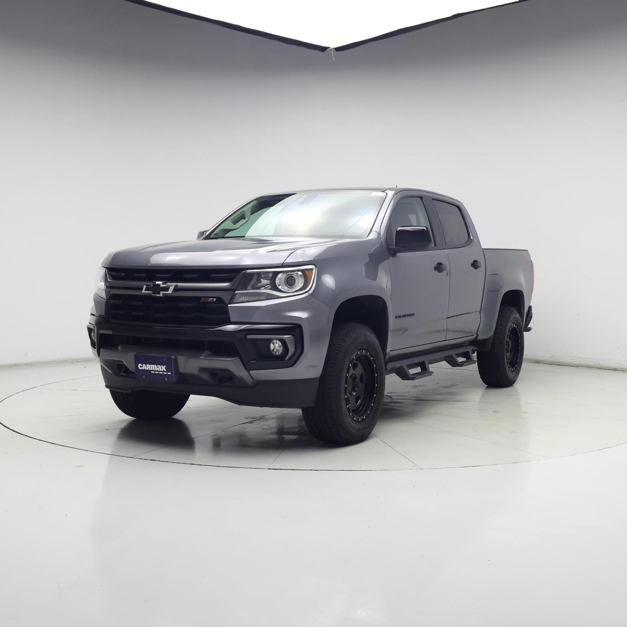 Thumbnail: 2022 Chevrolet Colorado - 4