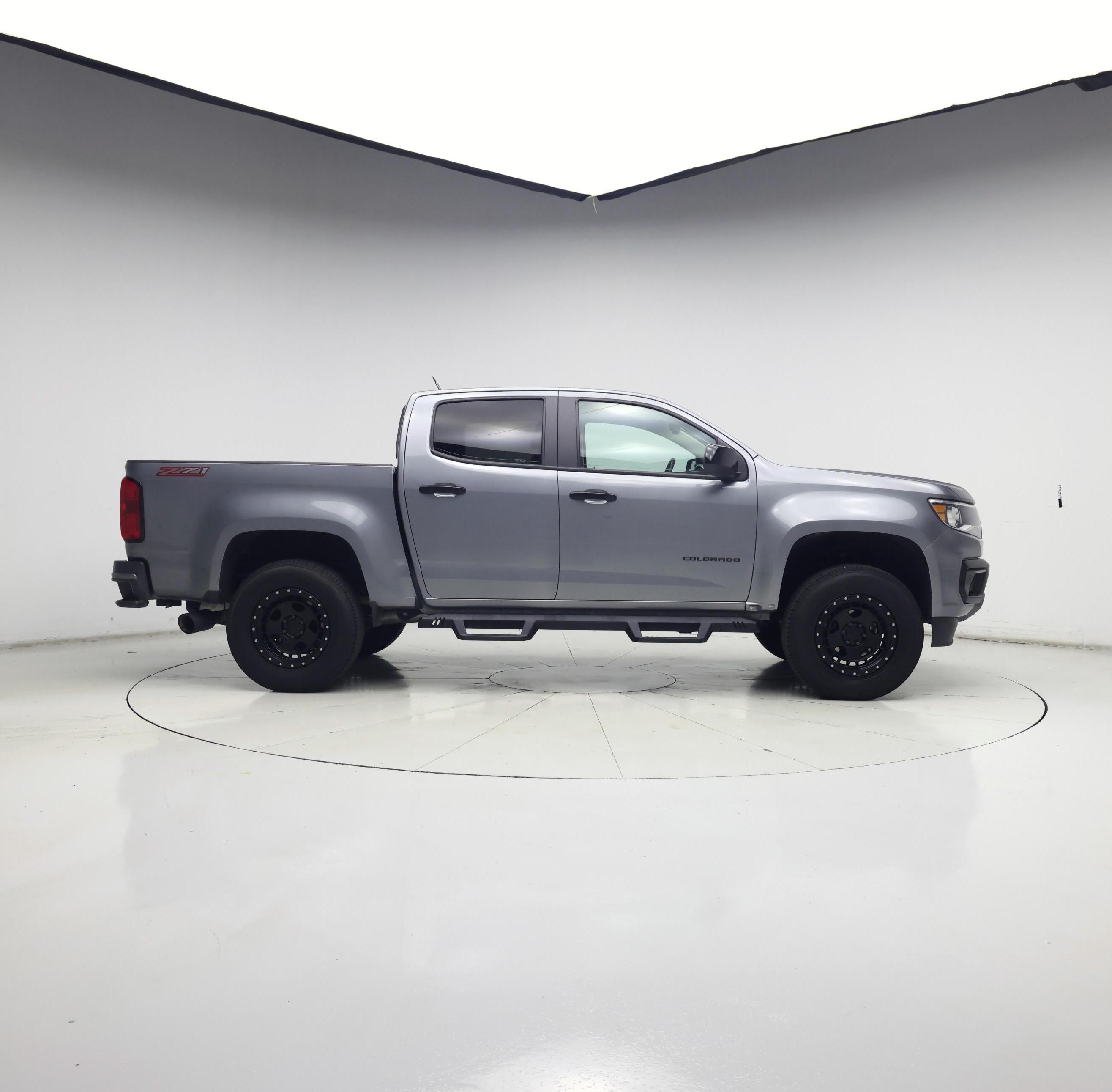 Thumbnail: 2022 Chevrolet Colorado - 7