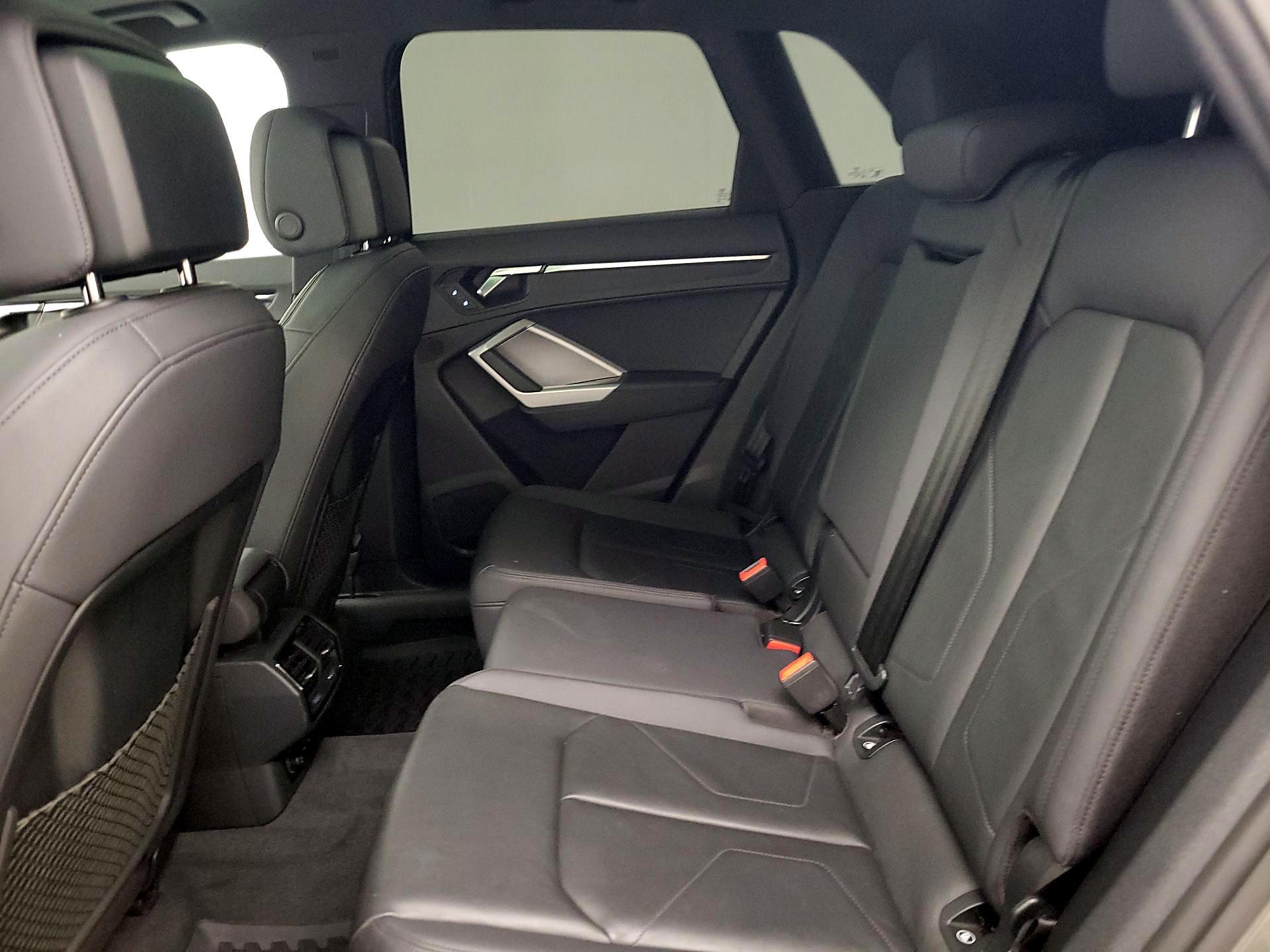 Thumbnail: 2020 Audi Q3 - 19