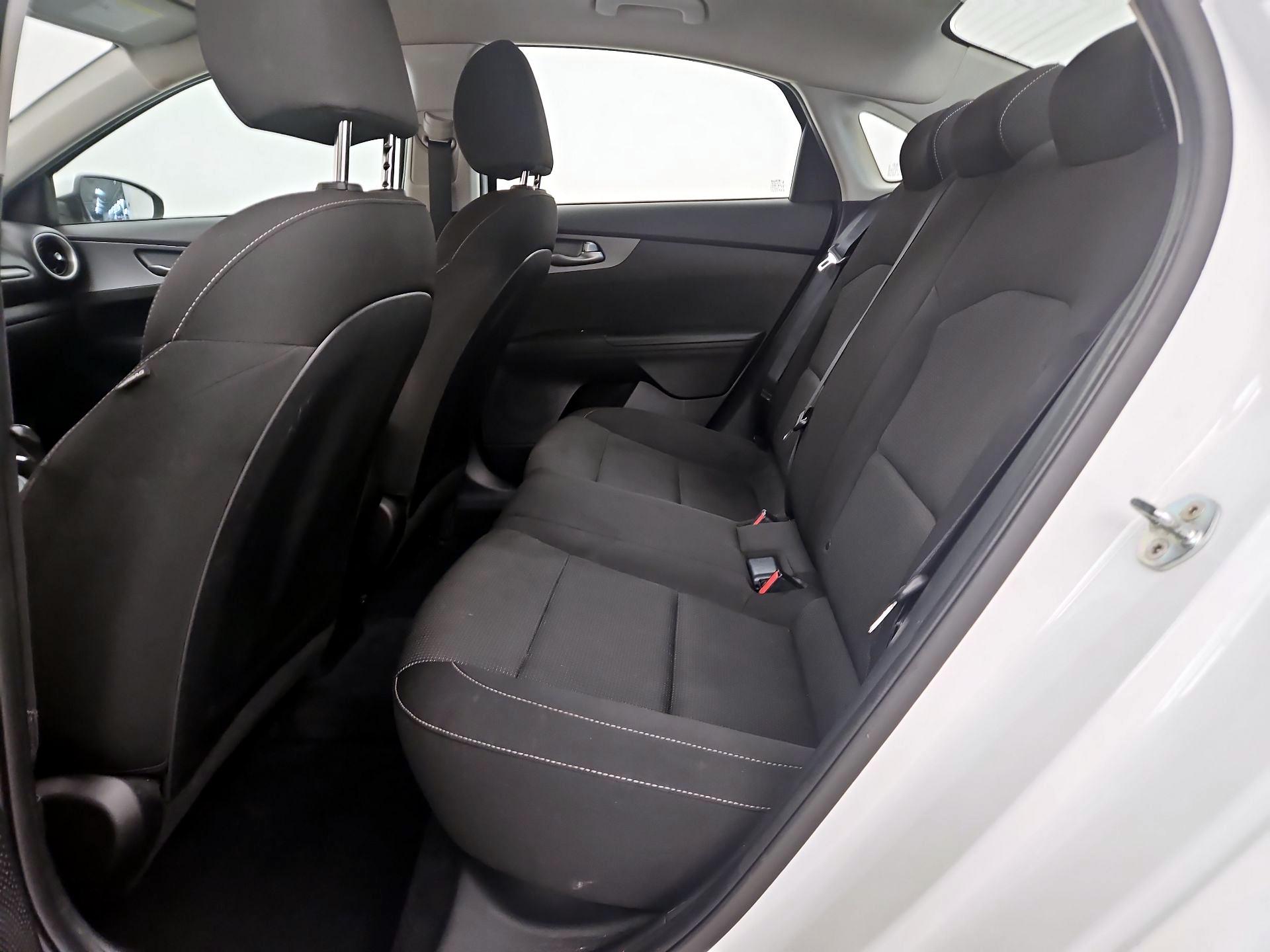 Thumbnail: 2021 Kia Forte - 19