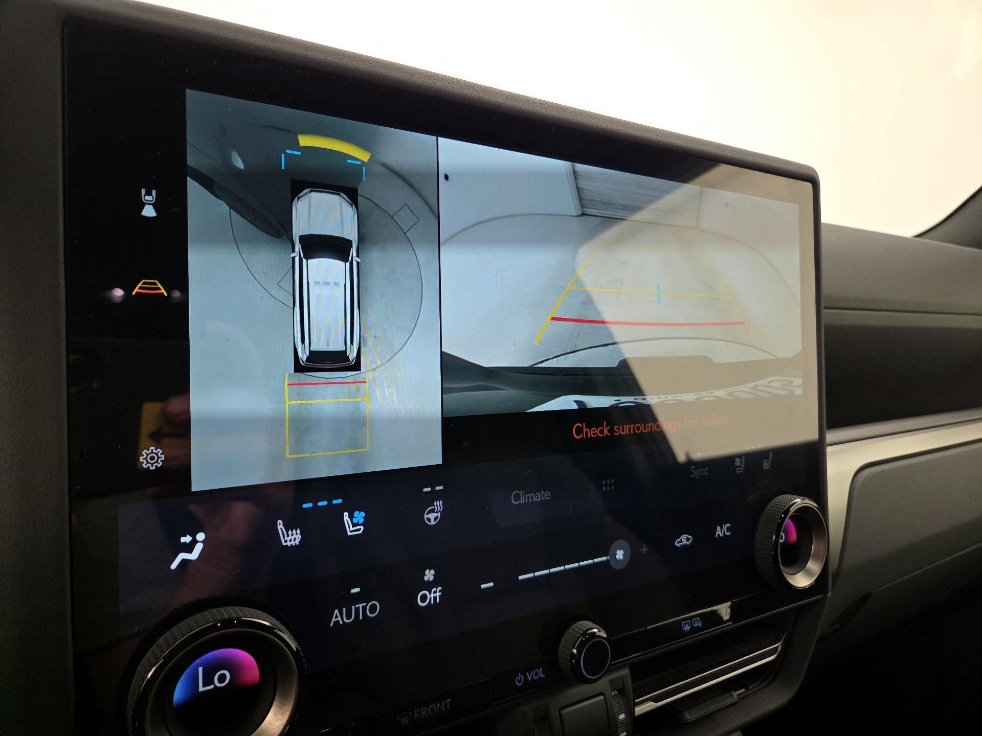 Thumbnail: 2025 Lexus GX - 15