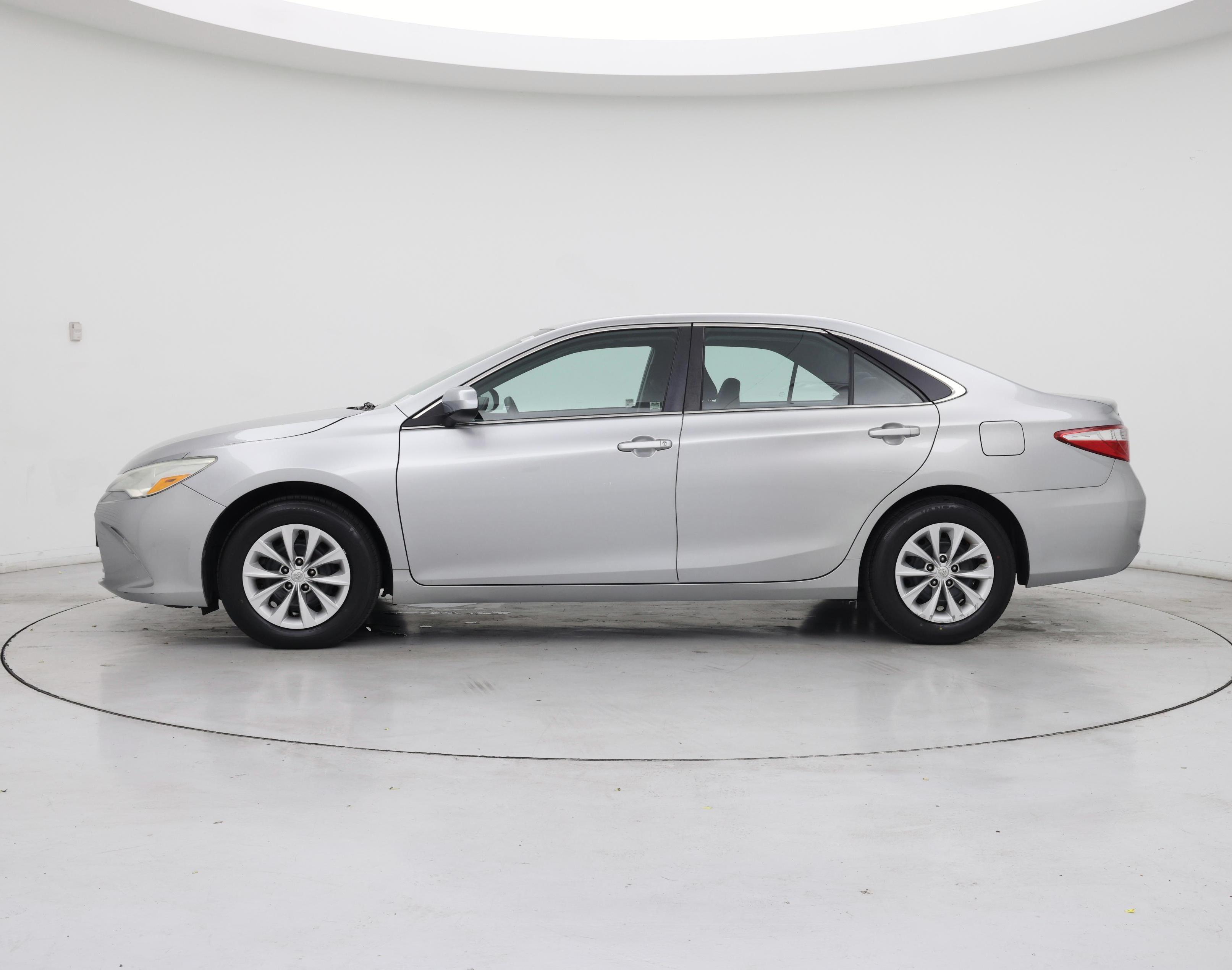 Thumbnail: 2015 Toyota Camry - 3