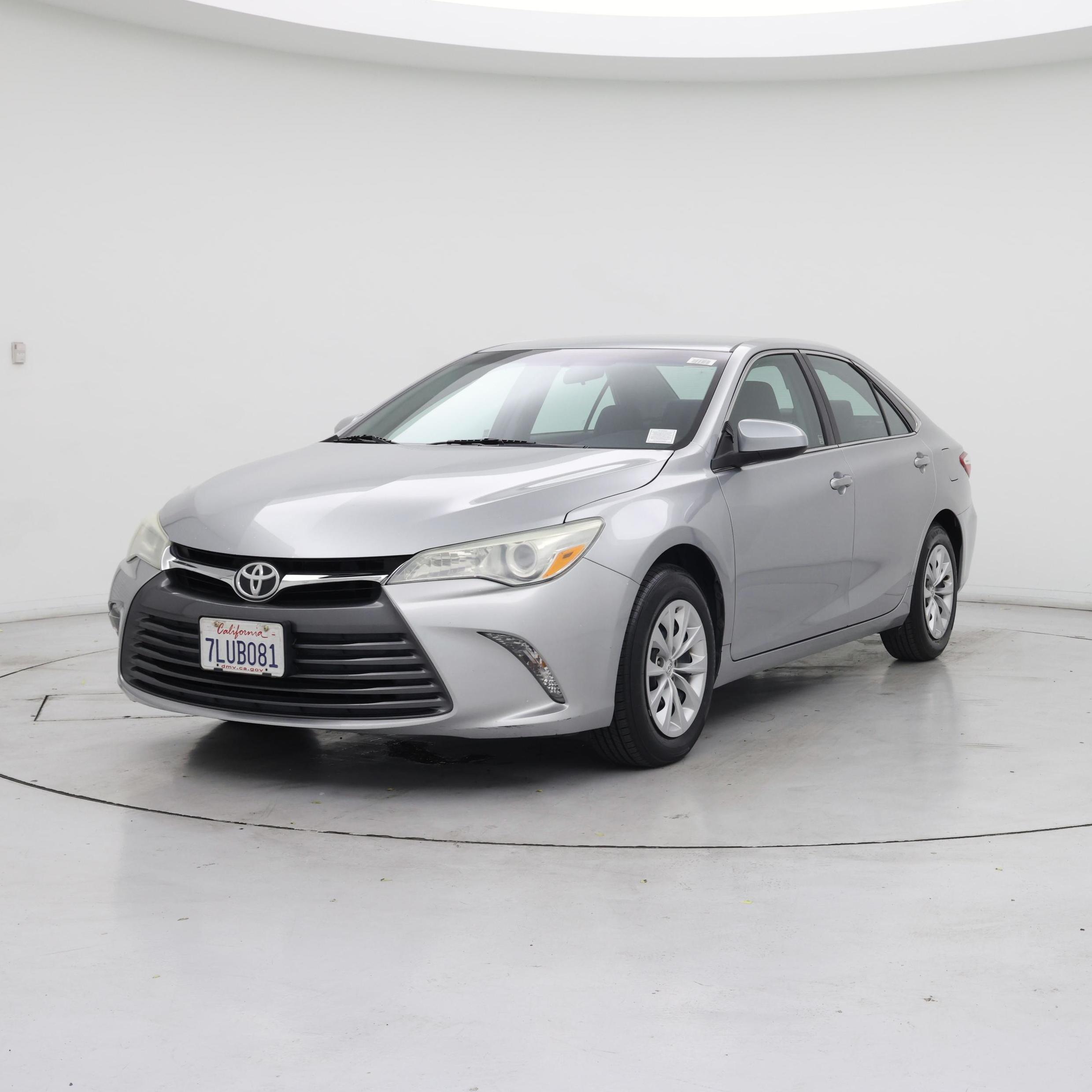 Thumbnail: 2015 Toyota Camry - 4