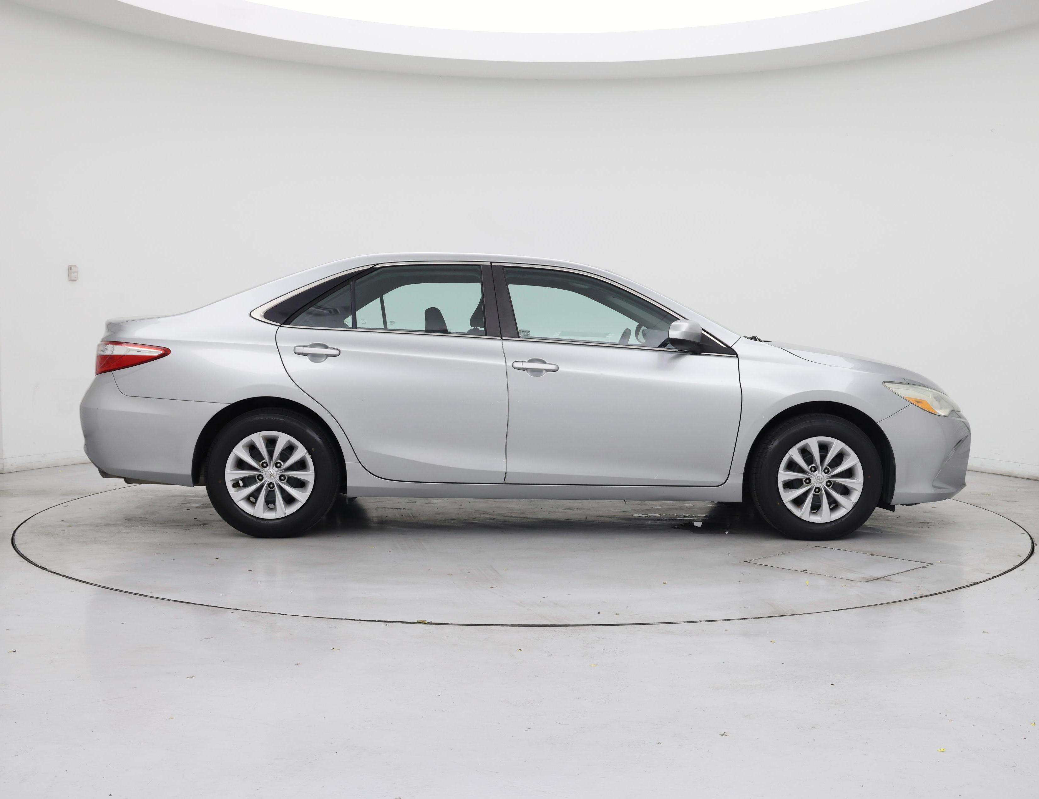 Thumbnail: 2015 Toyota Camry - 7
