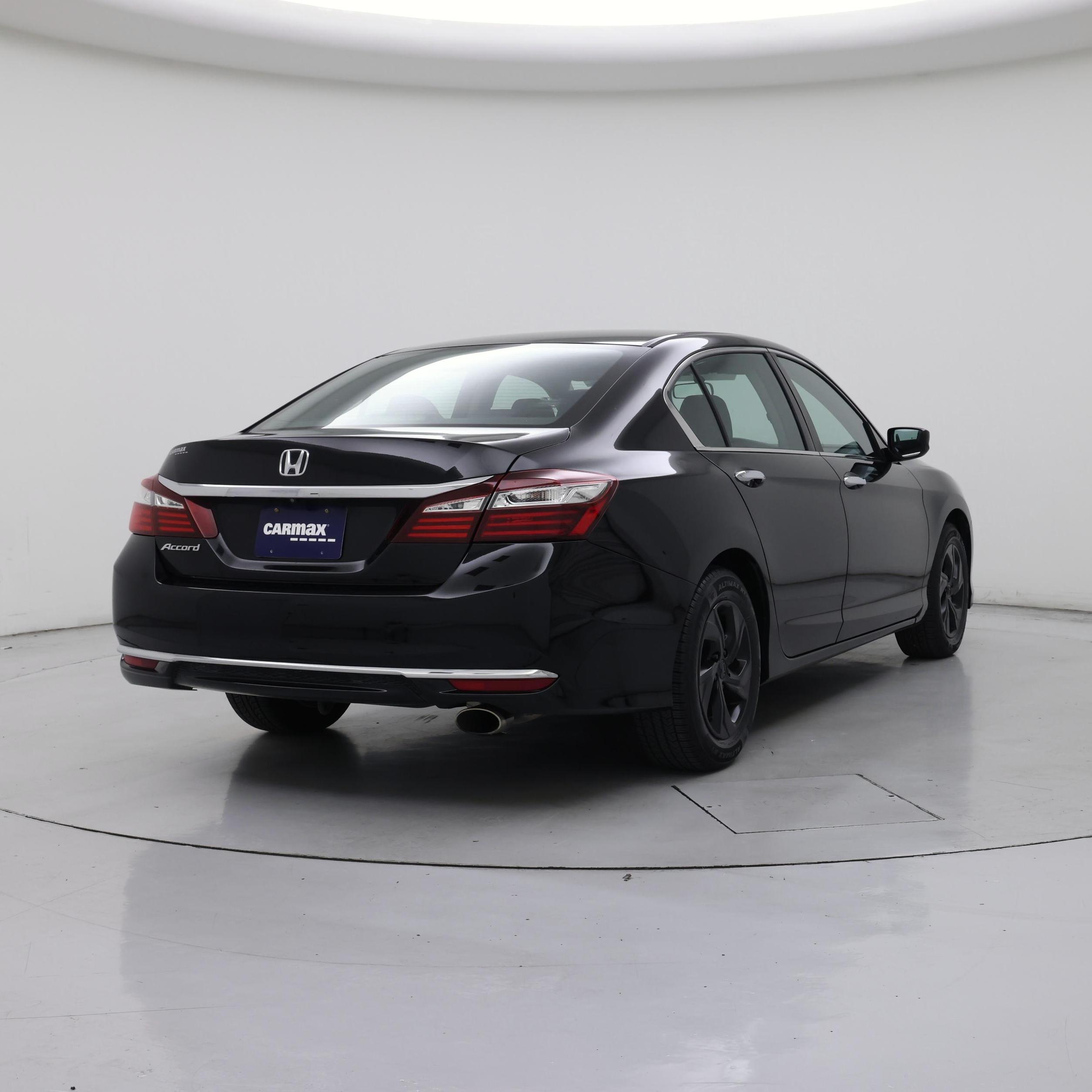 Thumbnail: 2017 Honda Accord - 8