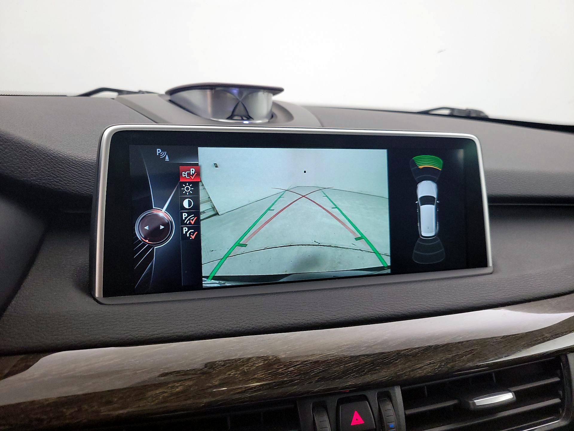 Thumbnail: 2015 BMW X5 - 15