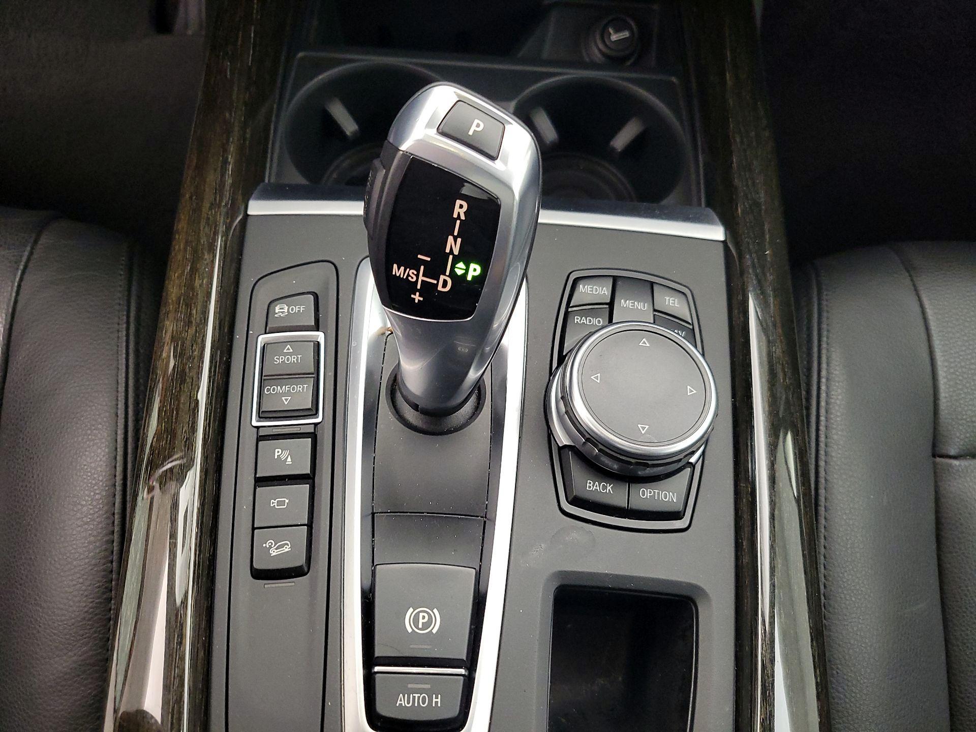 Thumbnail: 2015 BMW X5 - 18