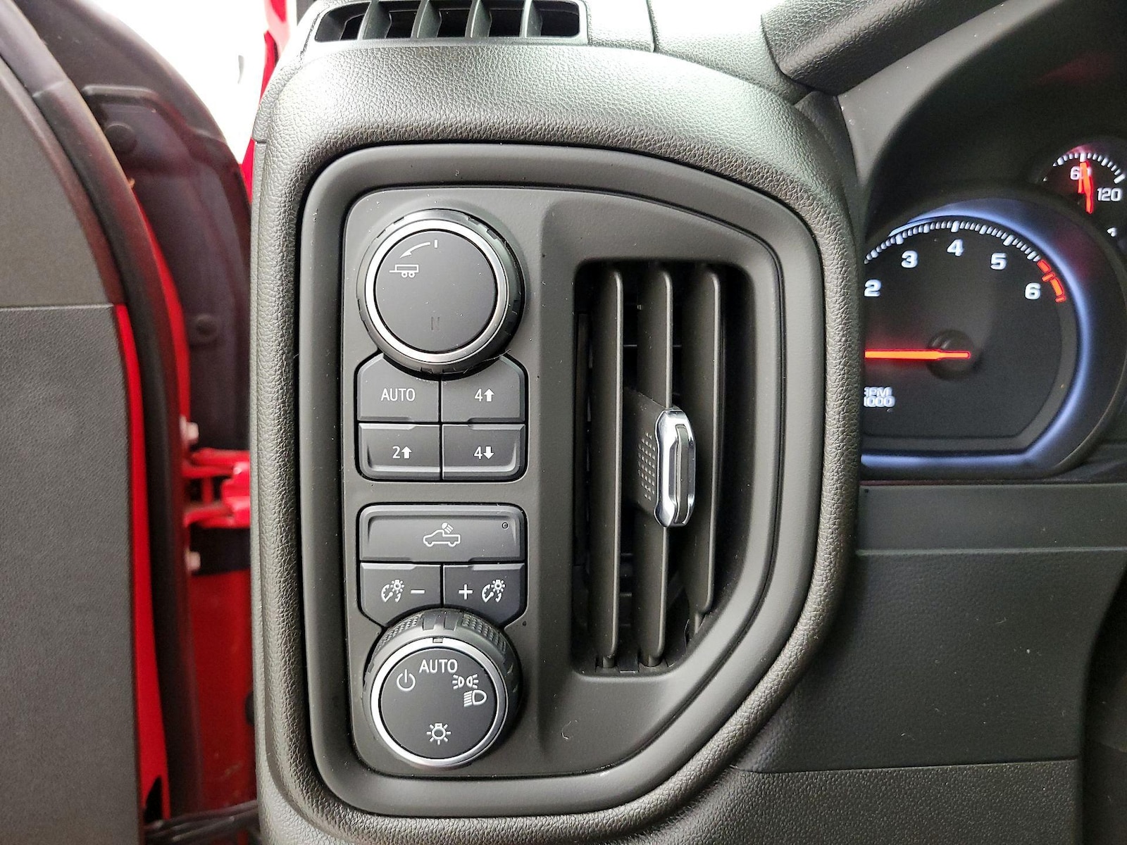 2021 Chevrolet Silverado 1500 Custom - Photo 14