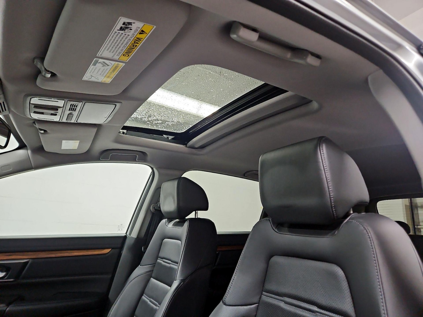 Sunroof(s) & Overhead Airbags