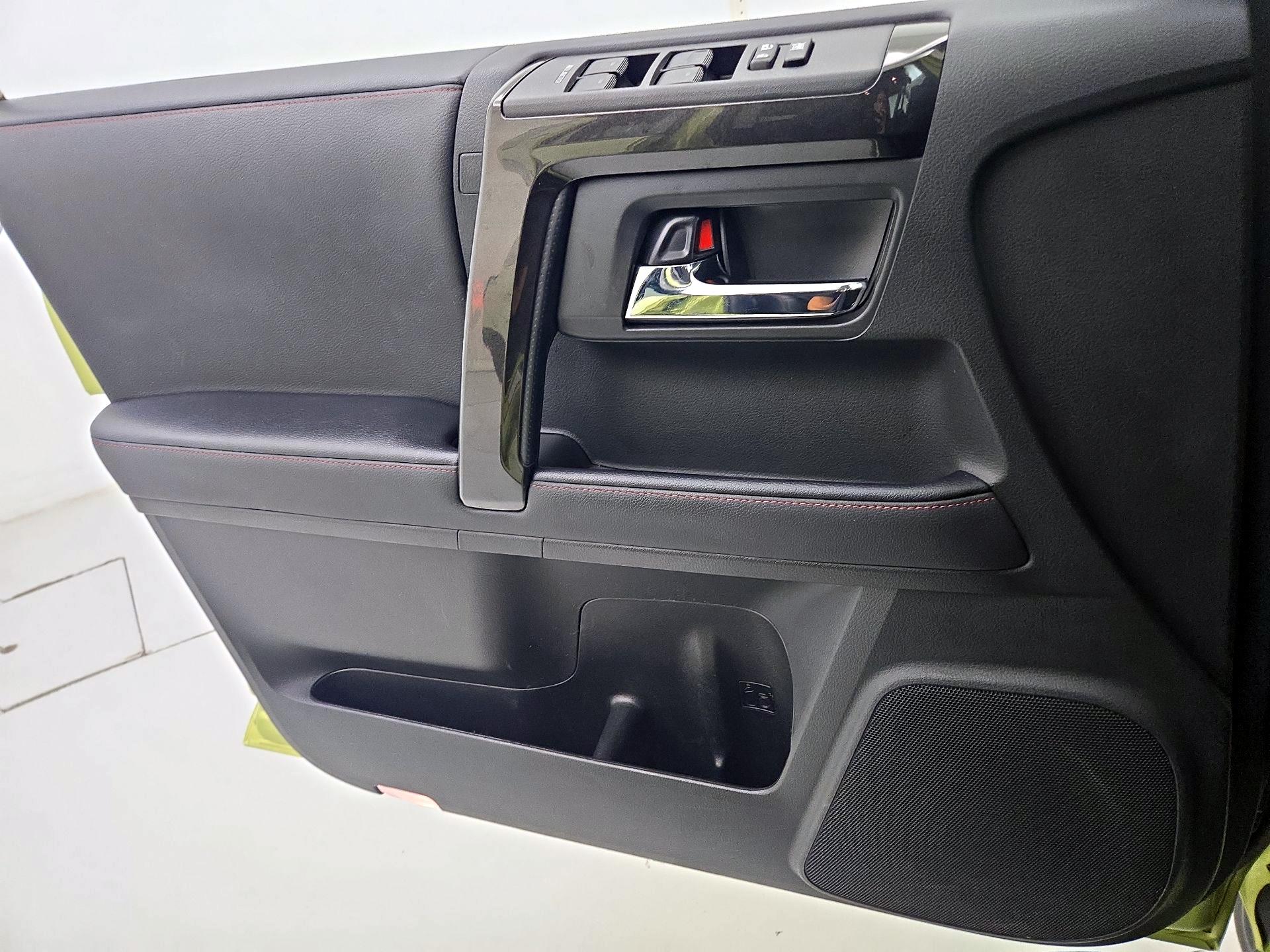 Thumbnail: 2023 Toyota 4Runner - 12