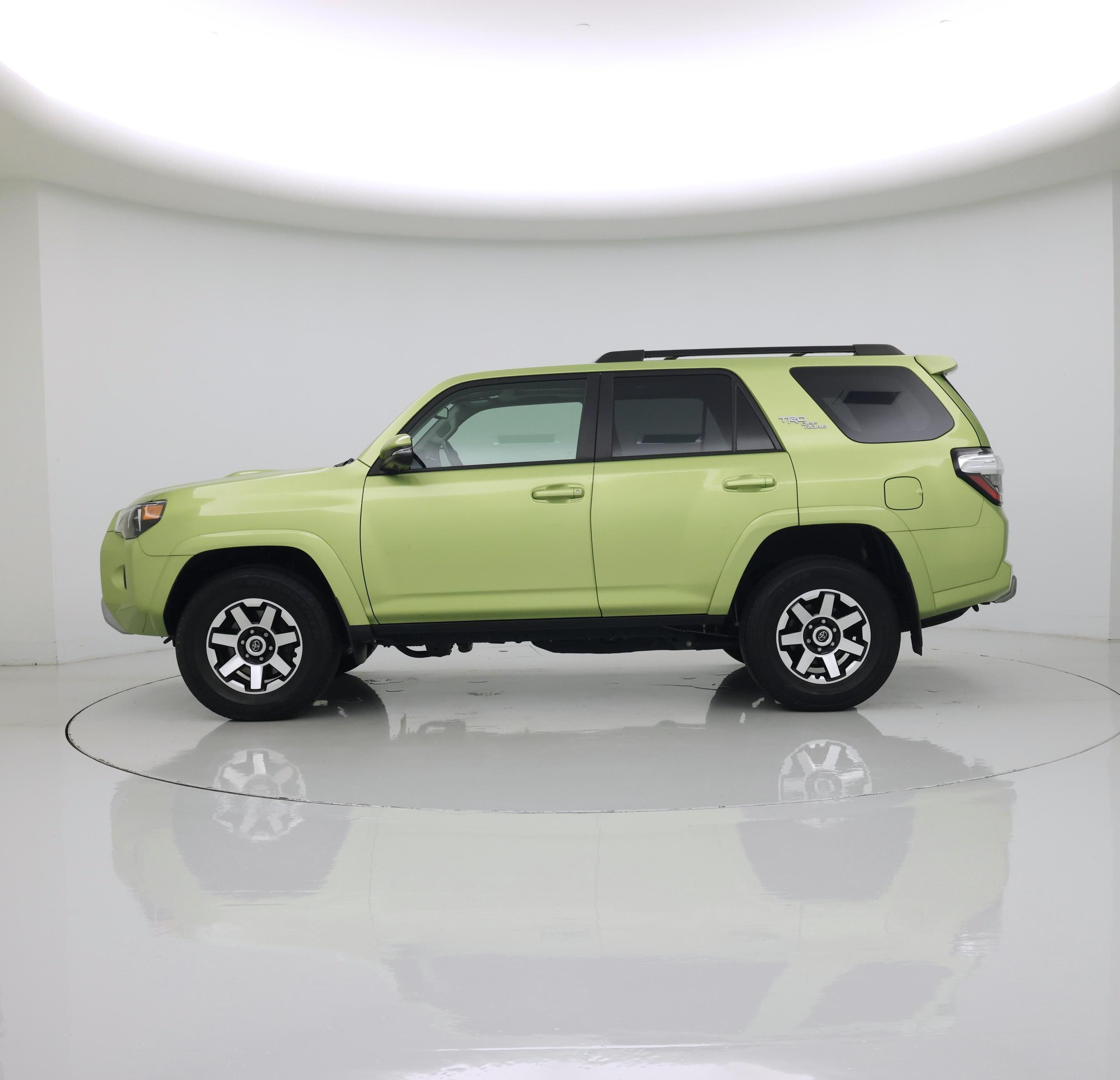 Thumbnail: 2023 Toyota 4Runner - 3