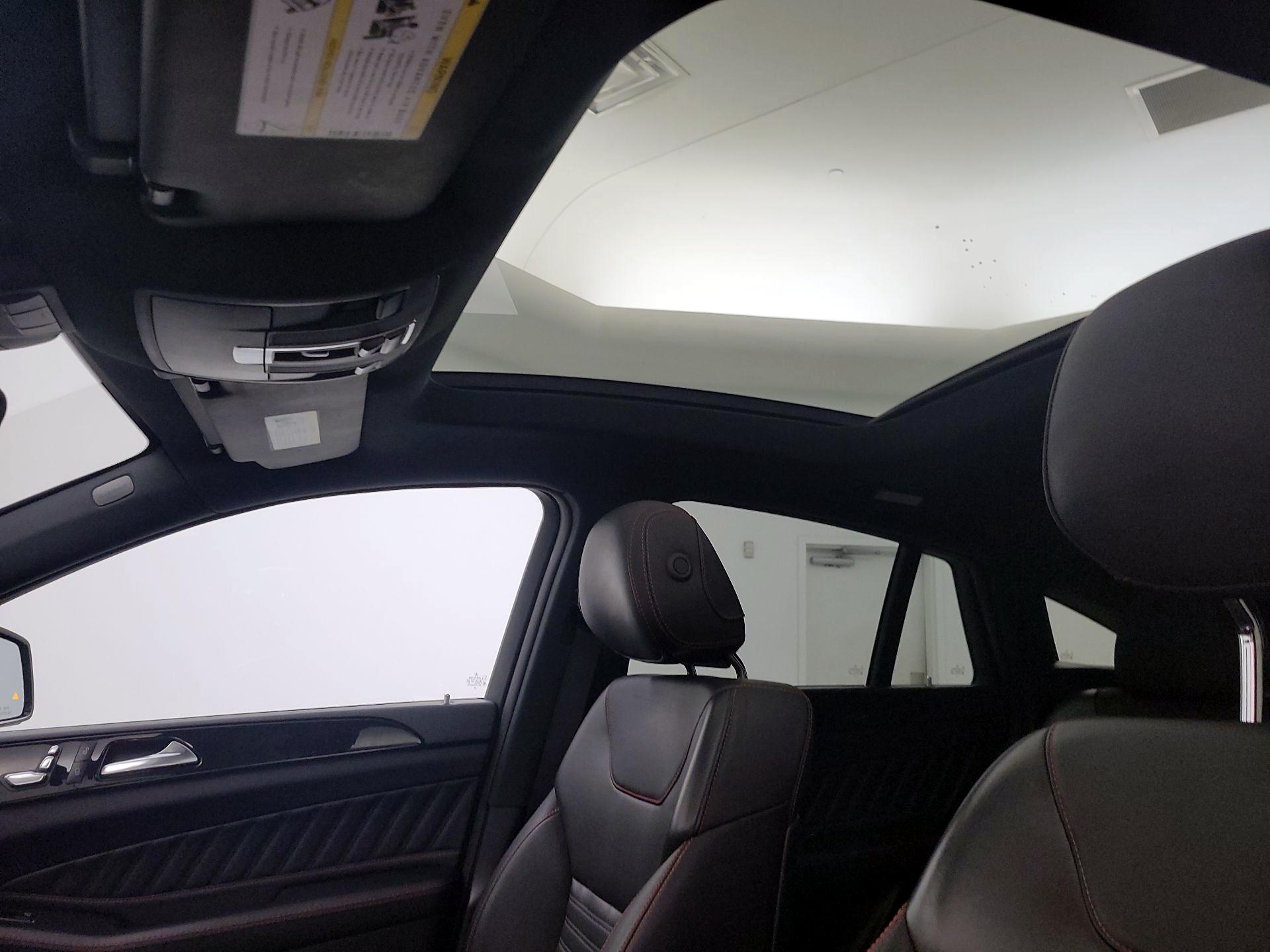 Thumbnail: 2018 Mercedes-Benz GLE - 19