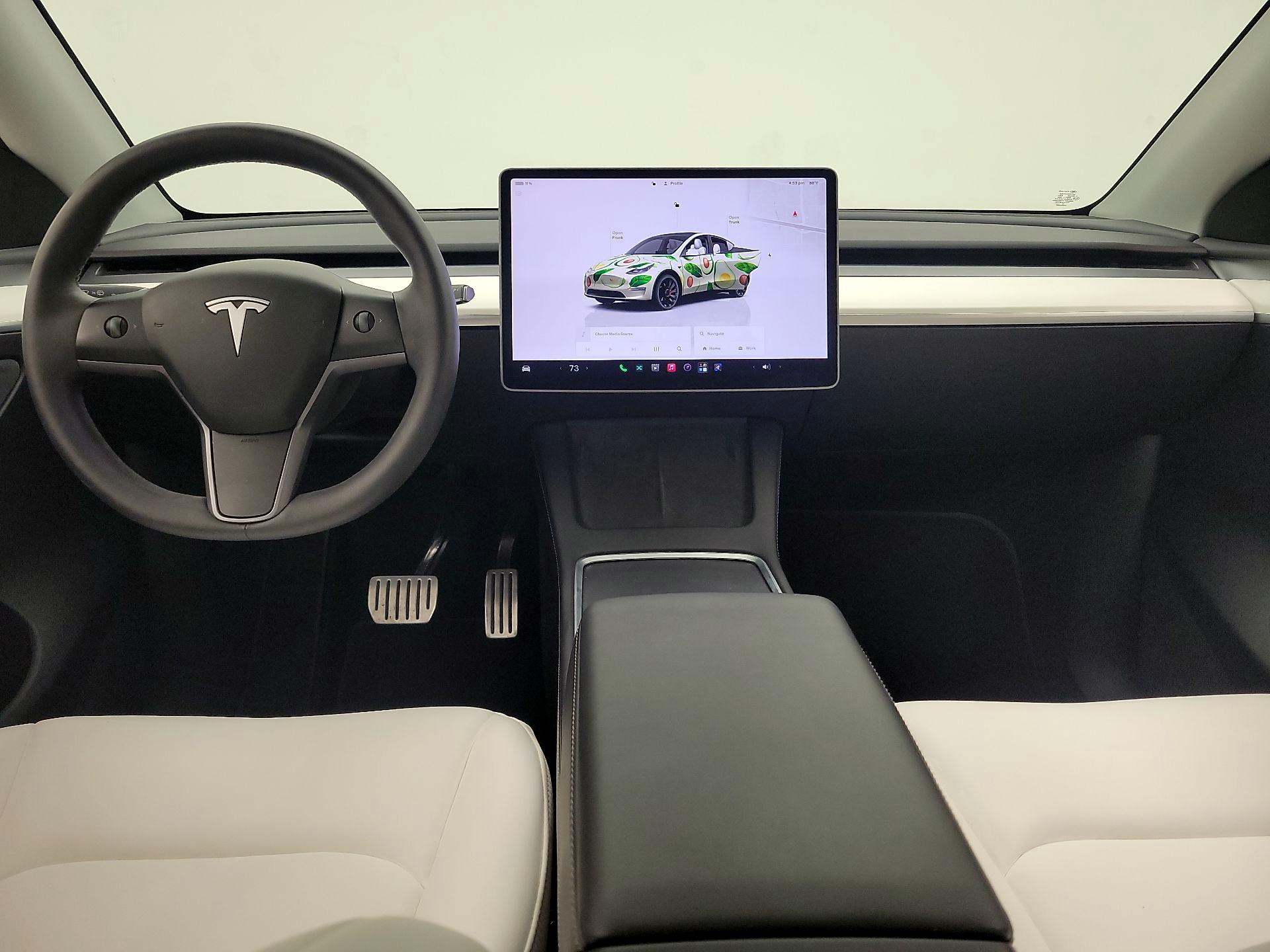 Thumbnail: 2023 Tesla Model Y - 9