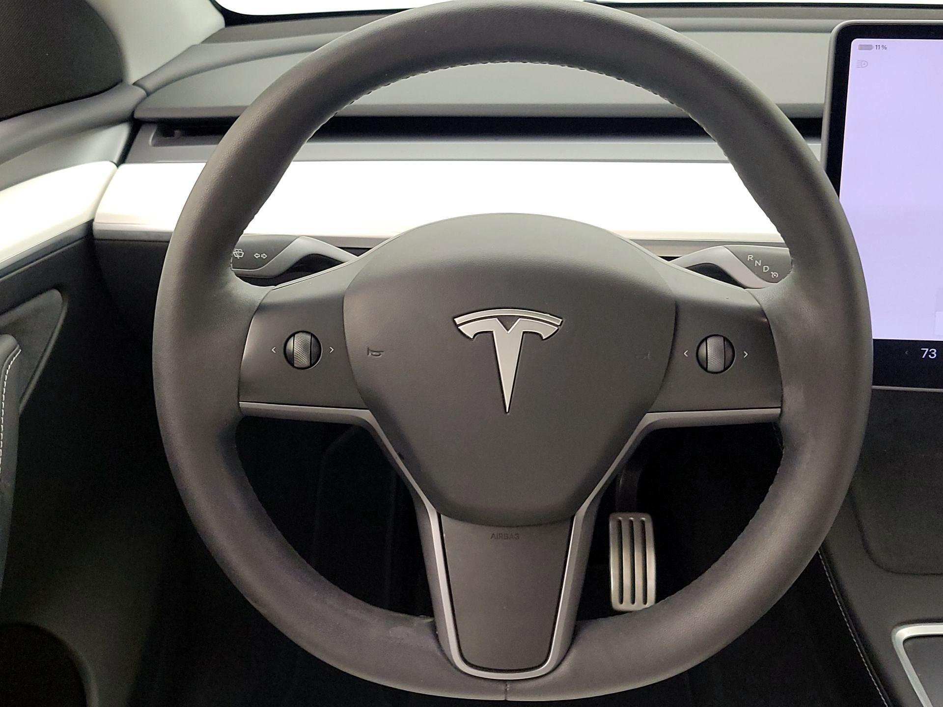 Thumbnail: 2023 Tesla Model Y - 10