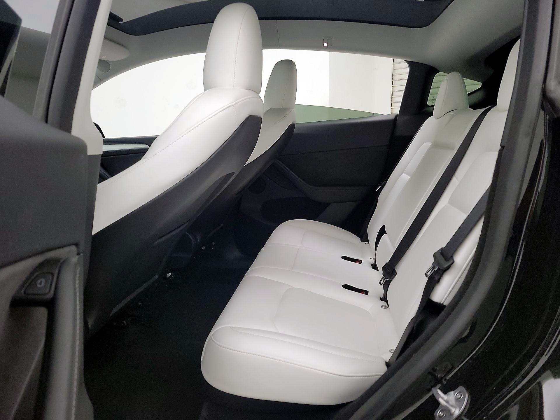 Thumbnail: 2023 Tesla Model Y - 19