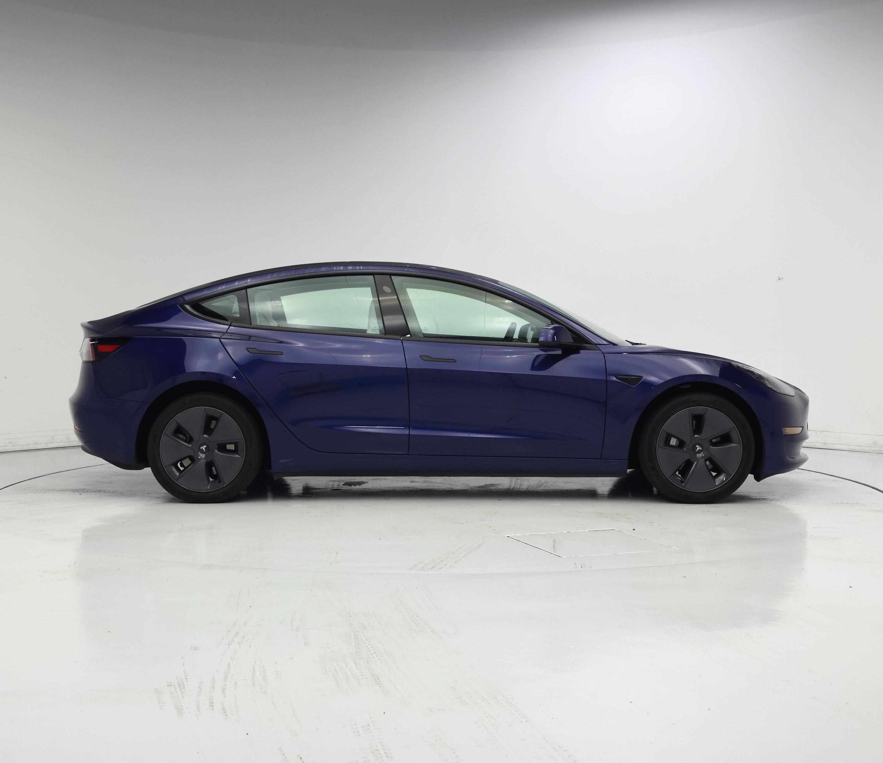 Thumbnail: 2023 Tesla Model 3 - 7