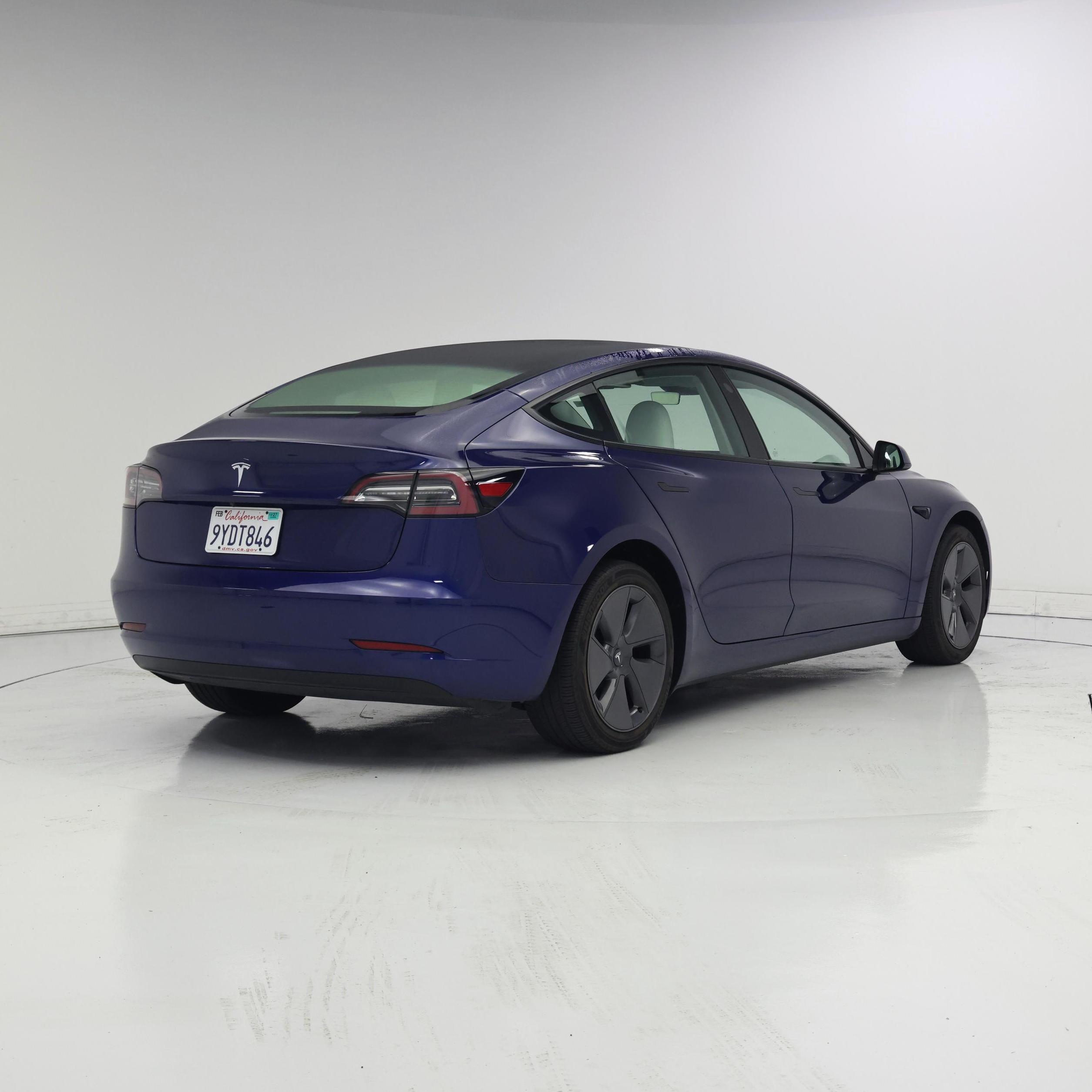 Thumbnail: 2023 Tesla Model 3 - 8