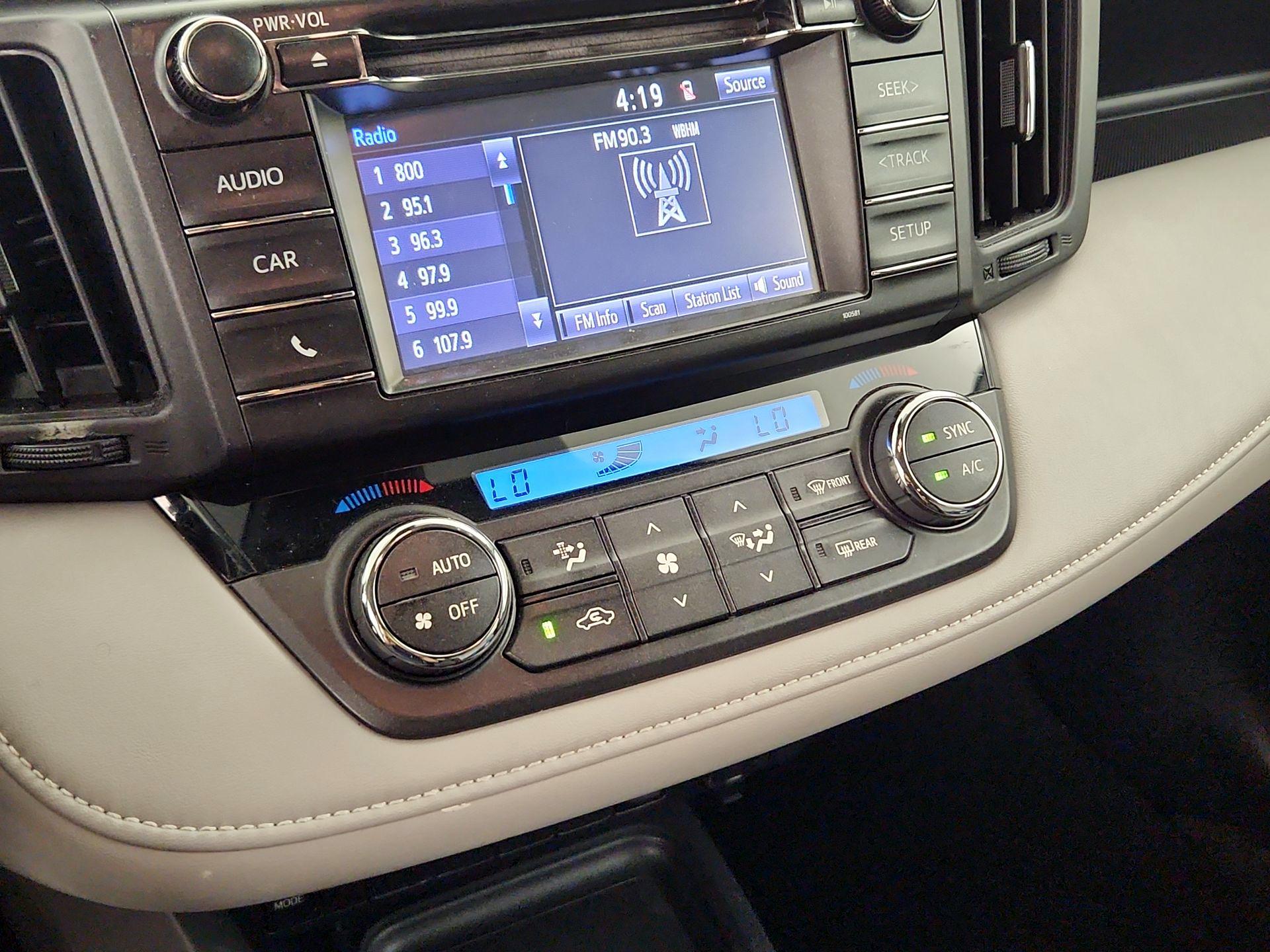 Thumbnail: 2018 Toyota RAV4 - 14