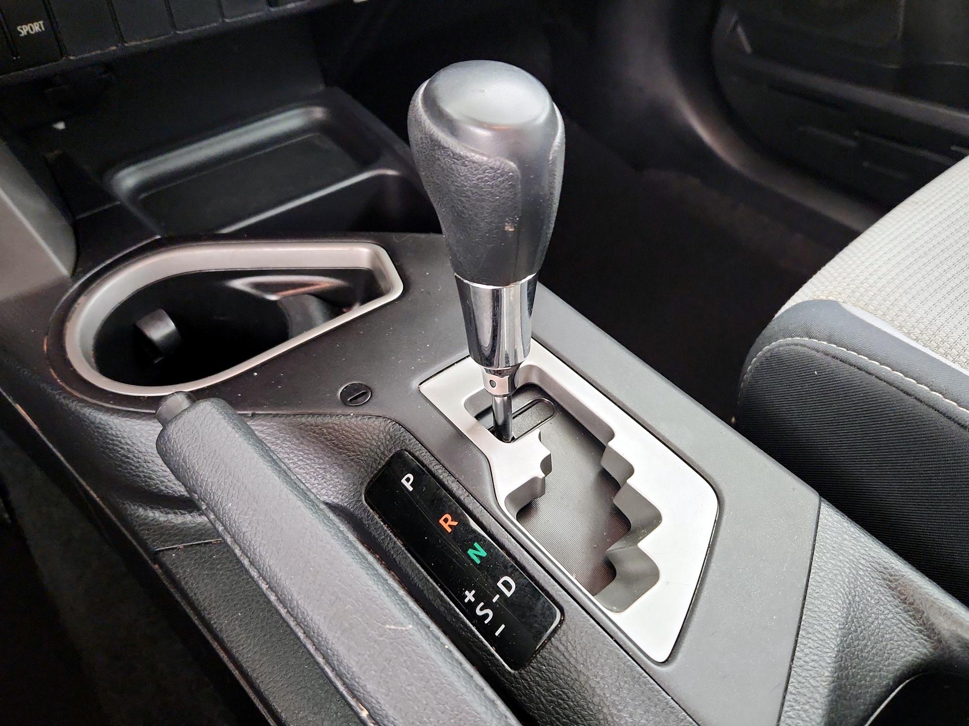 Thumbnail: 2018 Toyota RAV4 - 15