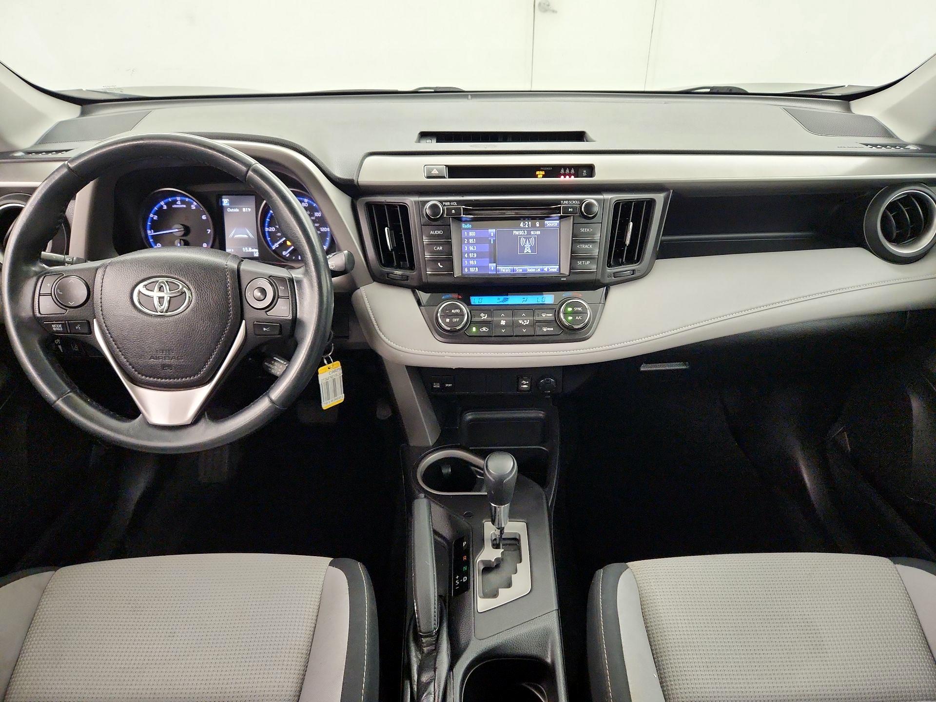 Thumbnail: 2018 Toyota RAV4 - 8