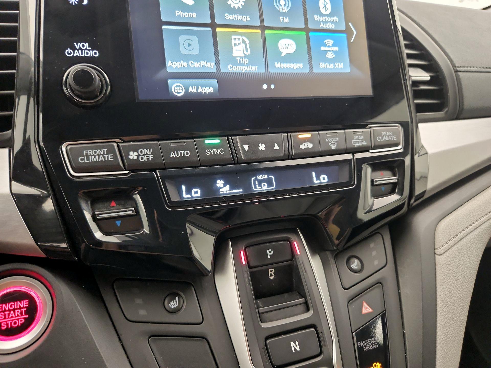 Thumbnail: 2019 Honda Odyssey - 16