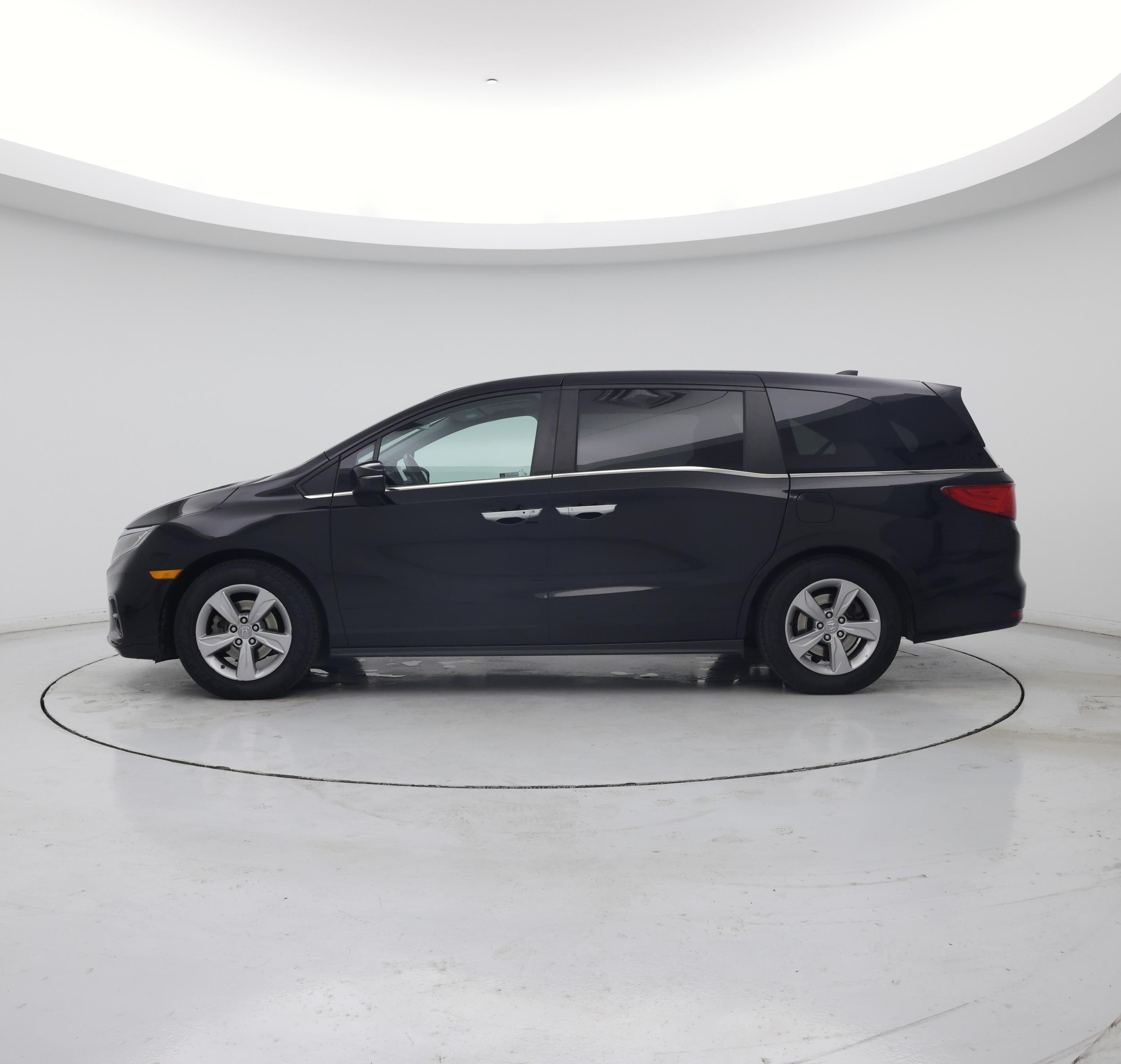 Thumbnail: 2019 Honda Odyssey - 3