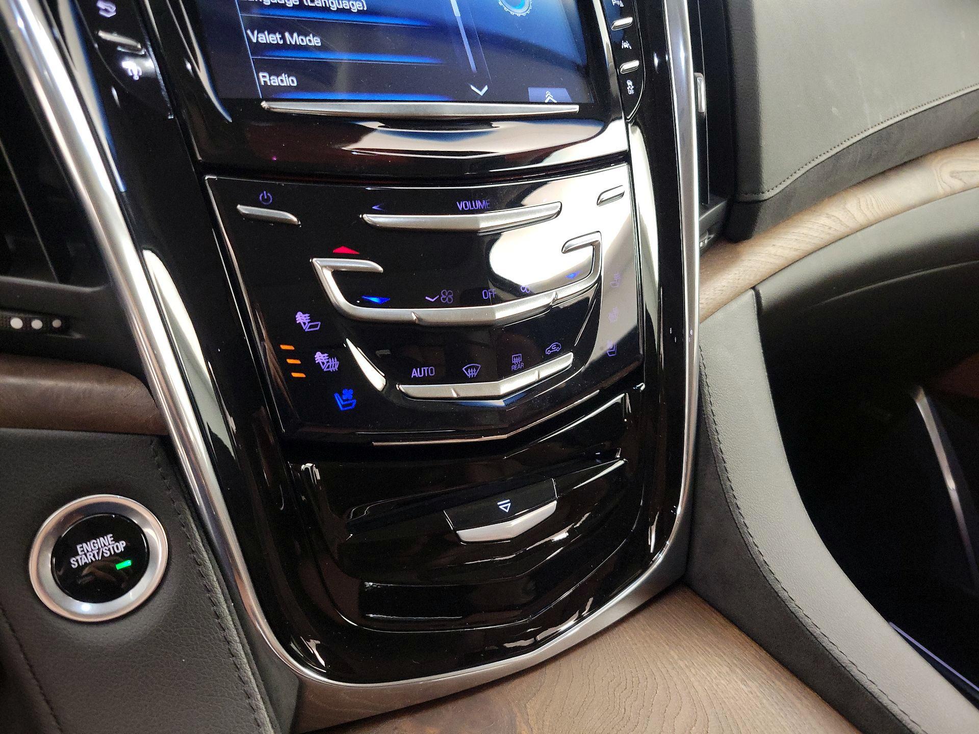 Thumbnail: 2016 Cadillac Escalade - 17