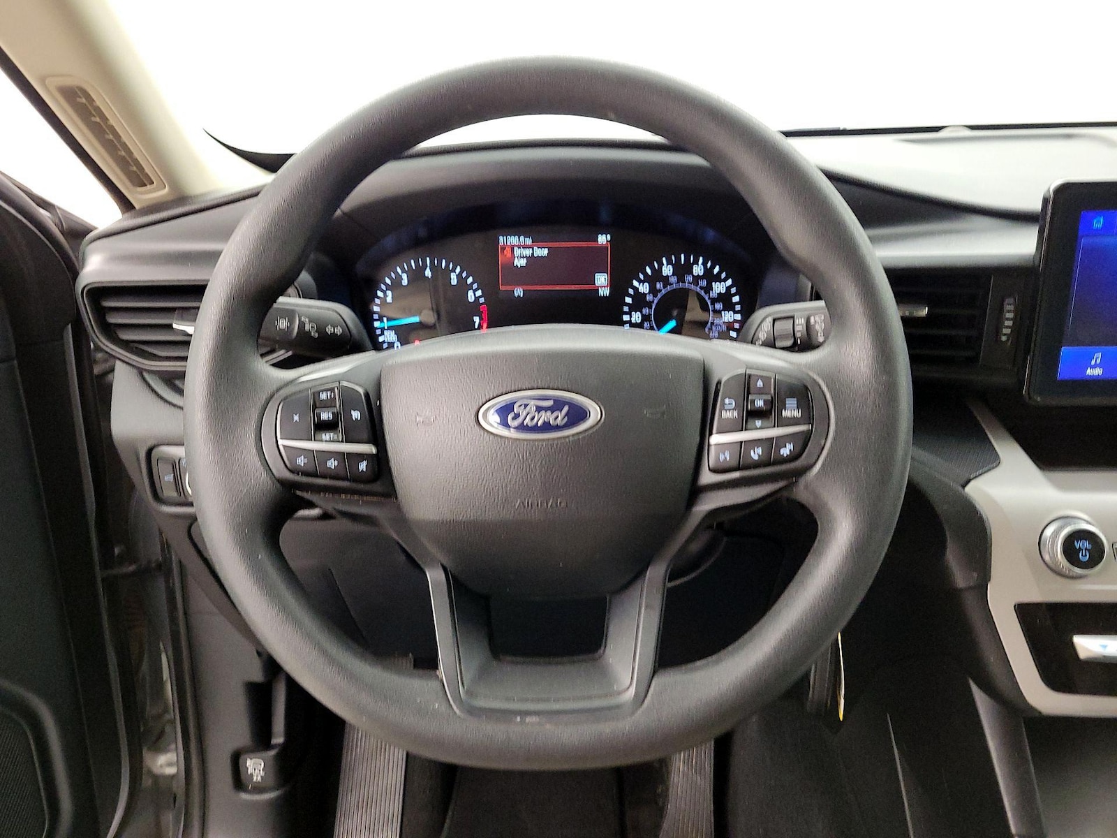 2023 Ford Explorer Base - Photo 11