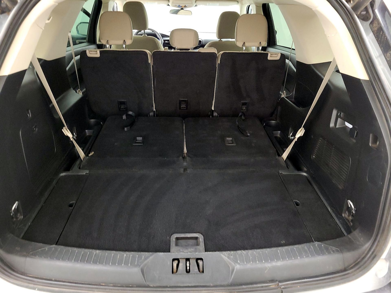 2023 Ford Explorer Base - Photo 17