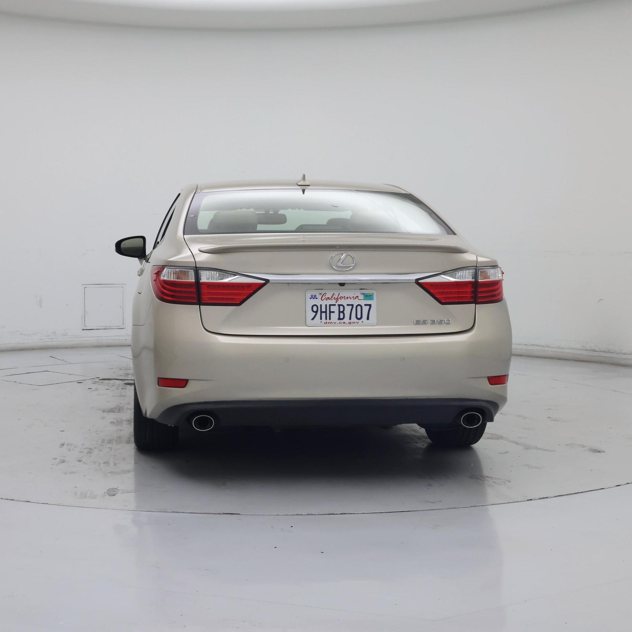 Thumbnail: 2014 Lexus ES - 6
