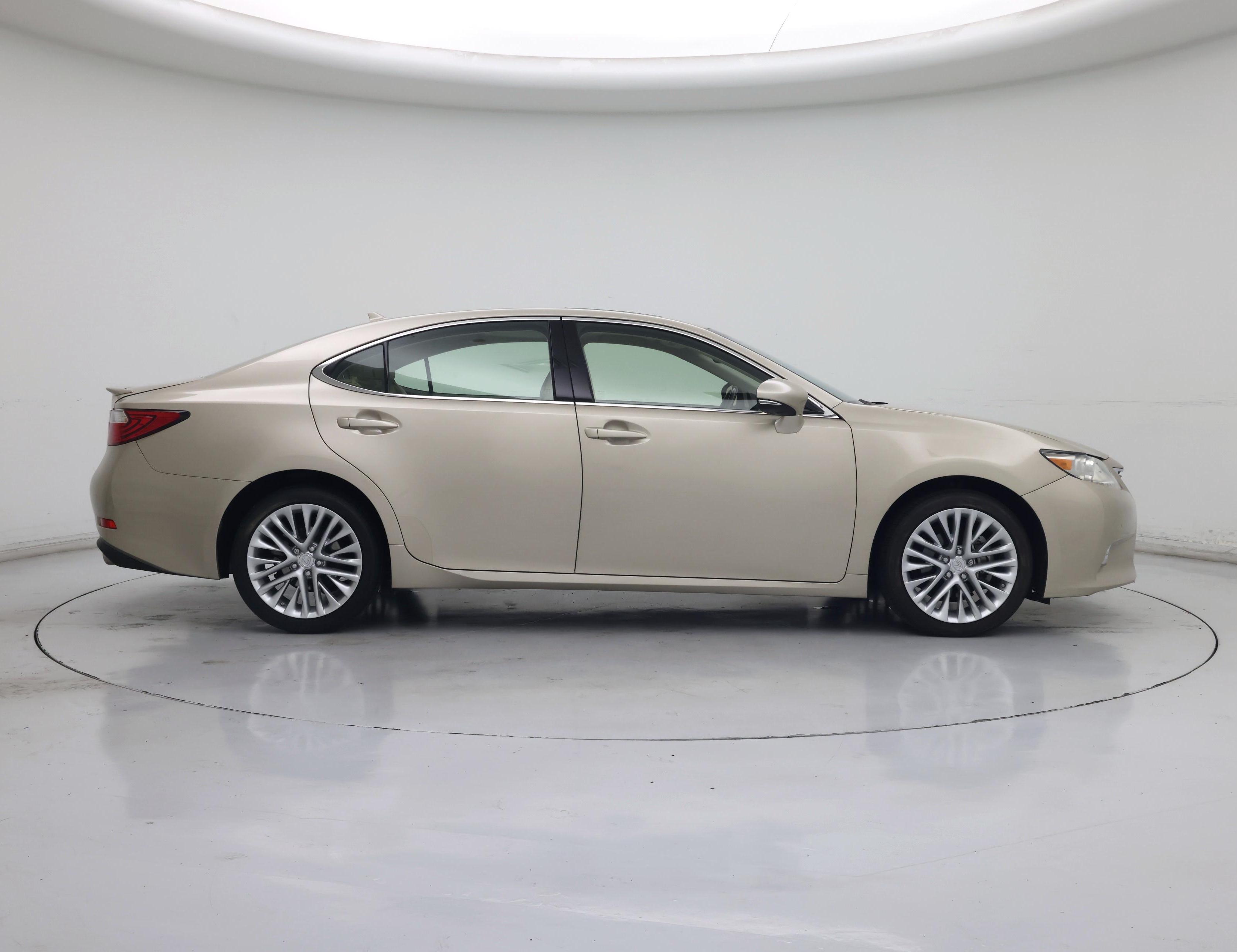 Thumbnail: 2014 Lexus ES - 7