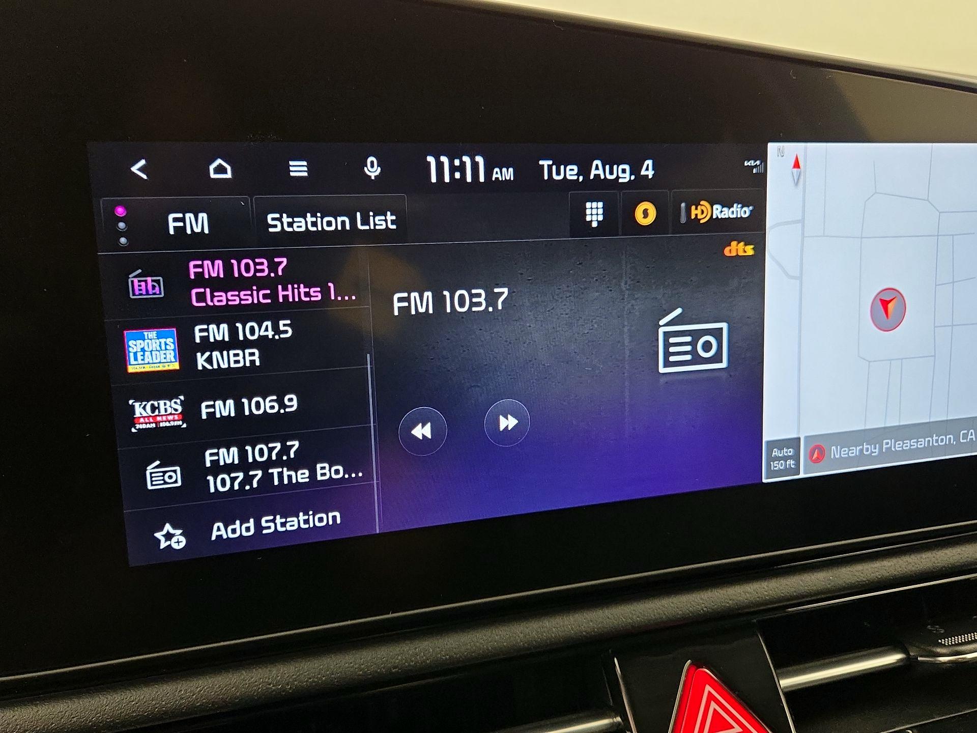 Thumbnail: 2023 Kia Niro - 16