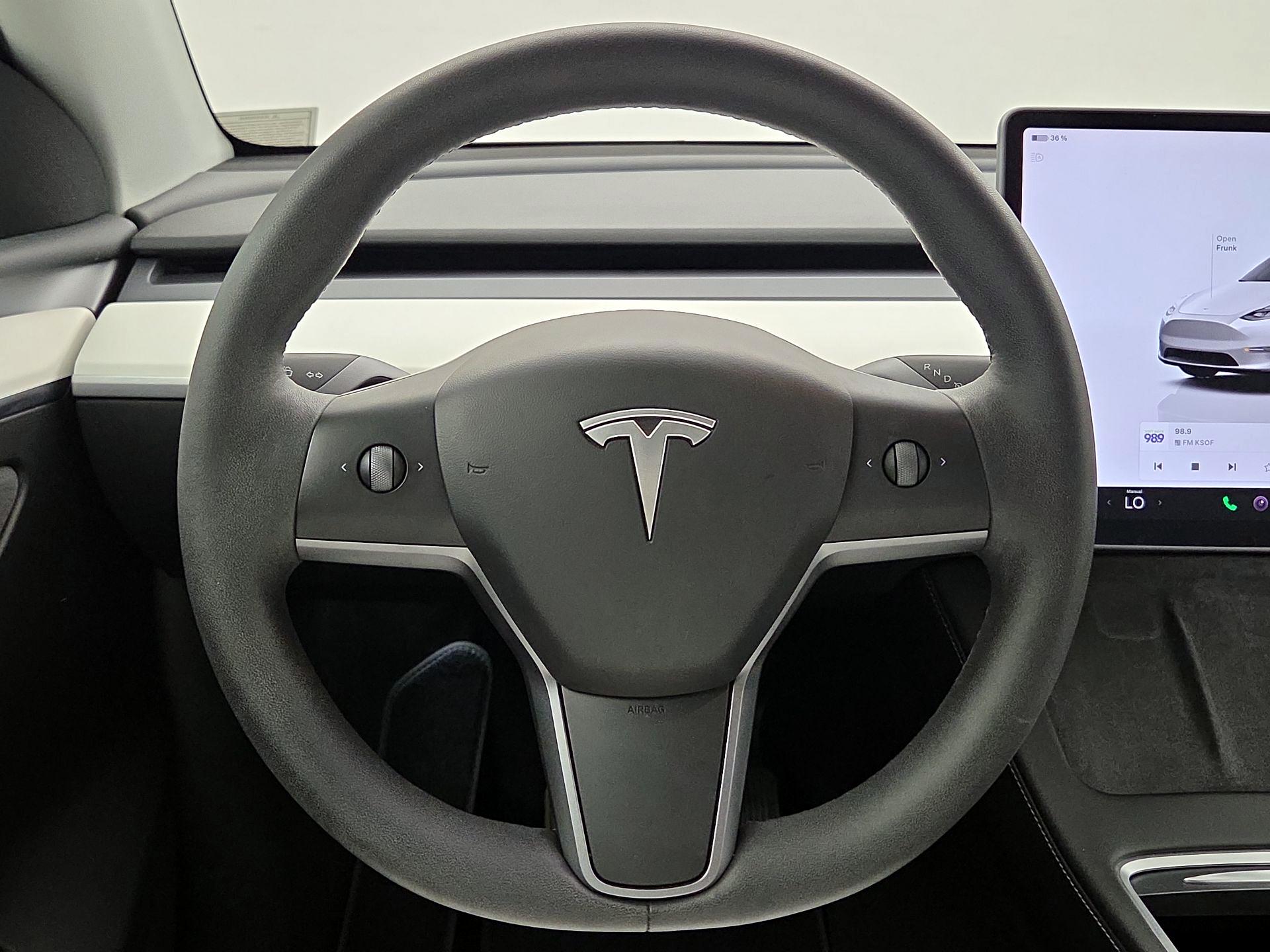 Thumbnail: 2023 Tesla Model Y - 10