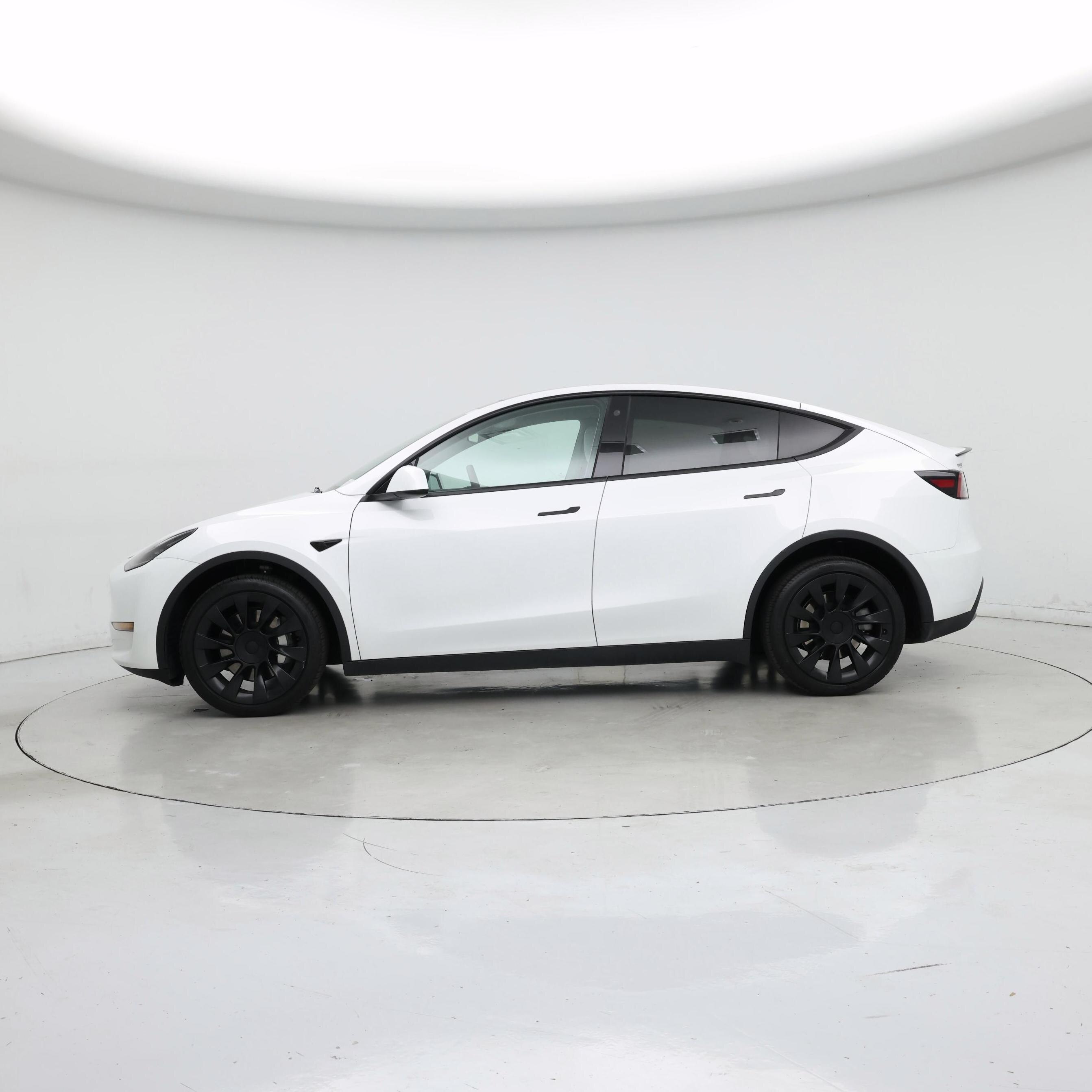 Thumbnail: 2023 Tesla Model Y - 3
