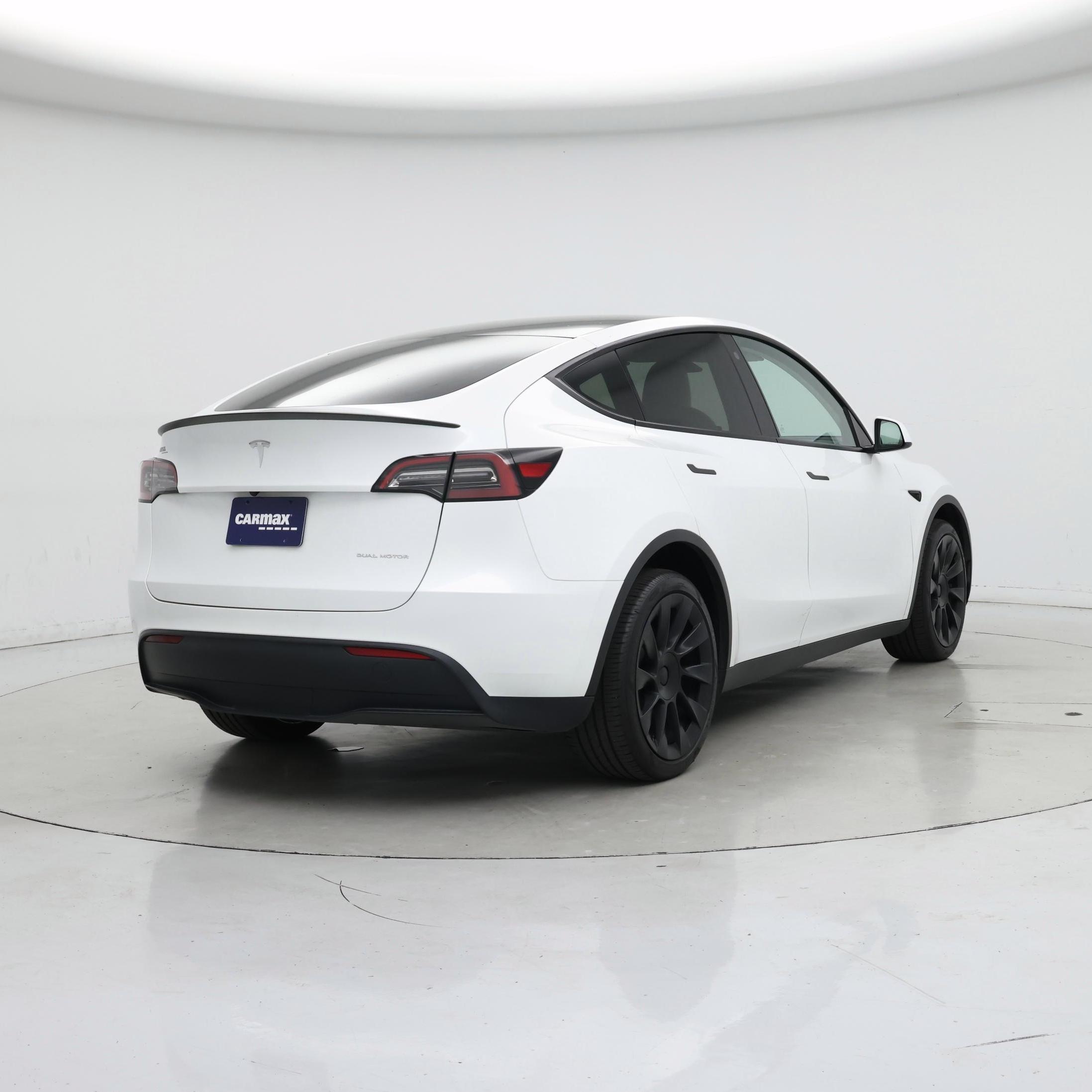 Thumbnail: 2023 Tesla Model Y - 8