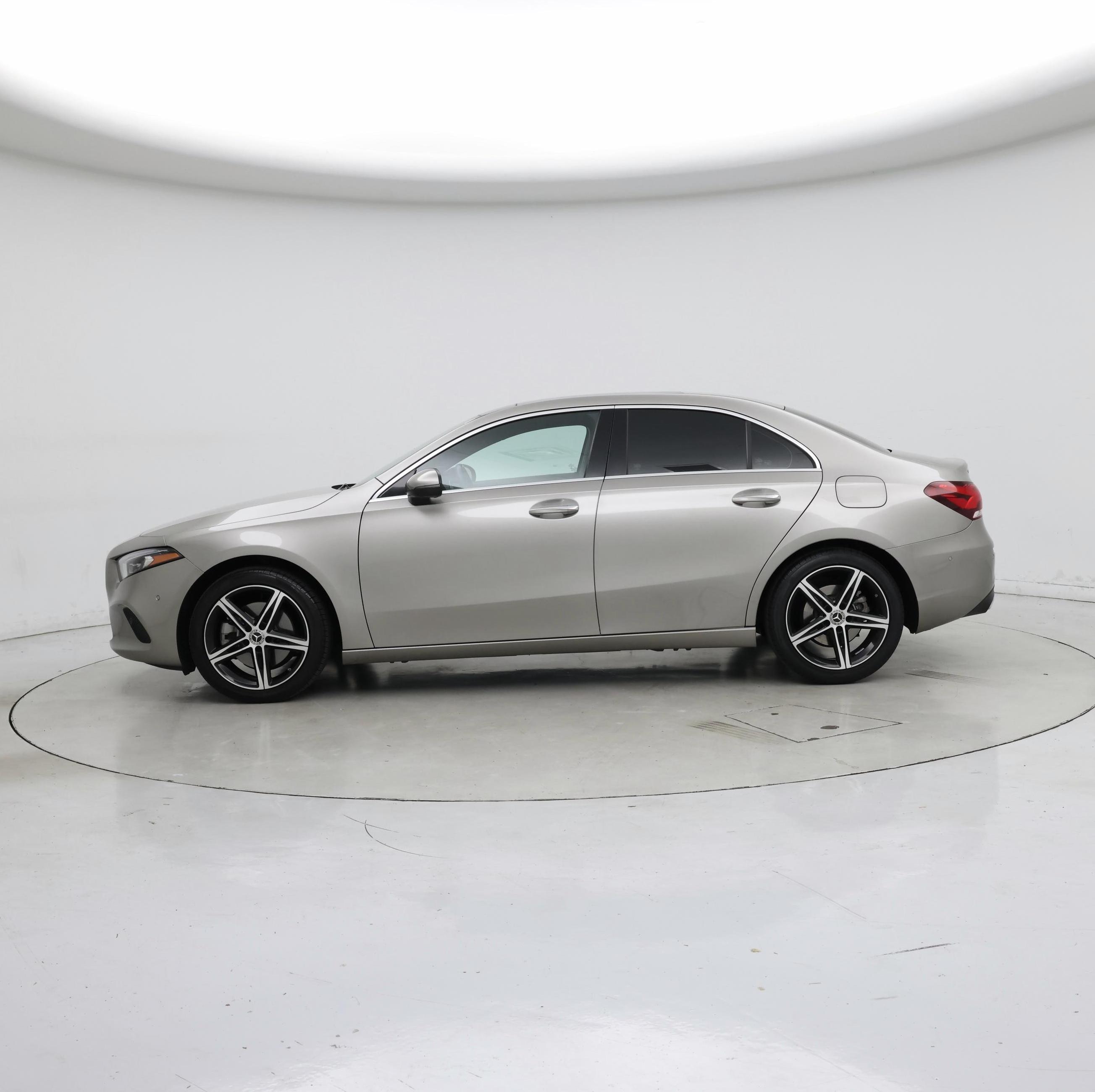 Thumbnail: 2019 Mercedes-Benz A-Class - 3