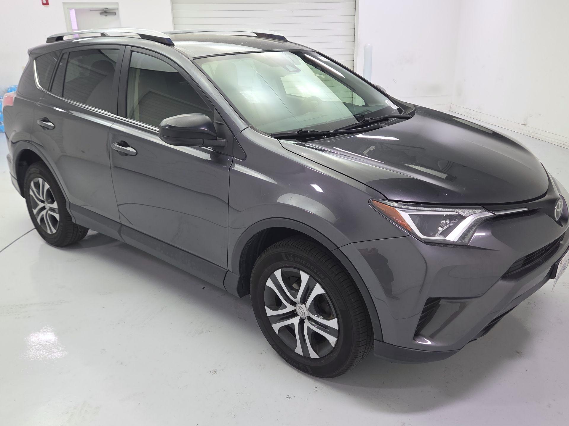 Thumbnail: 2017 Toyota RAV4 - 1