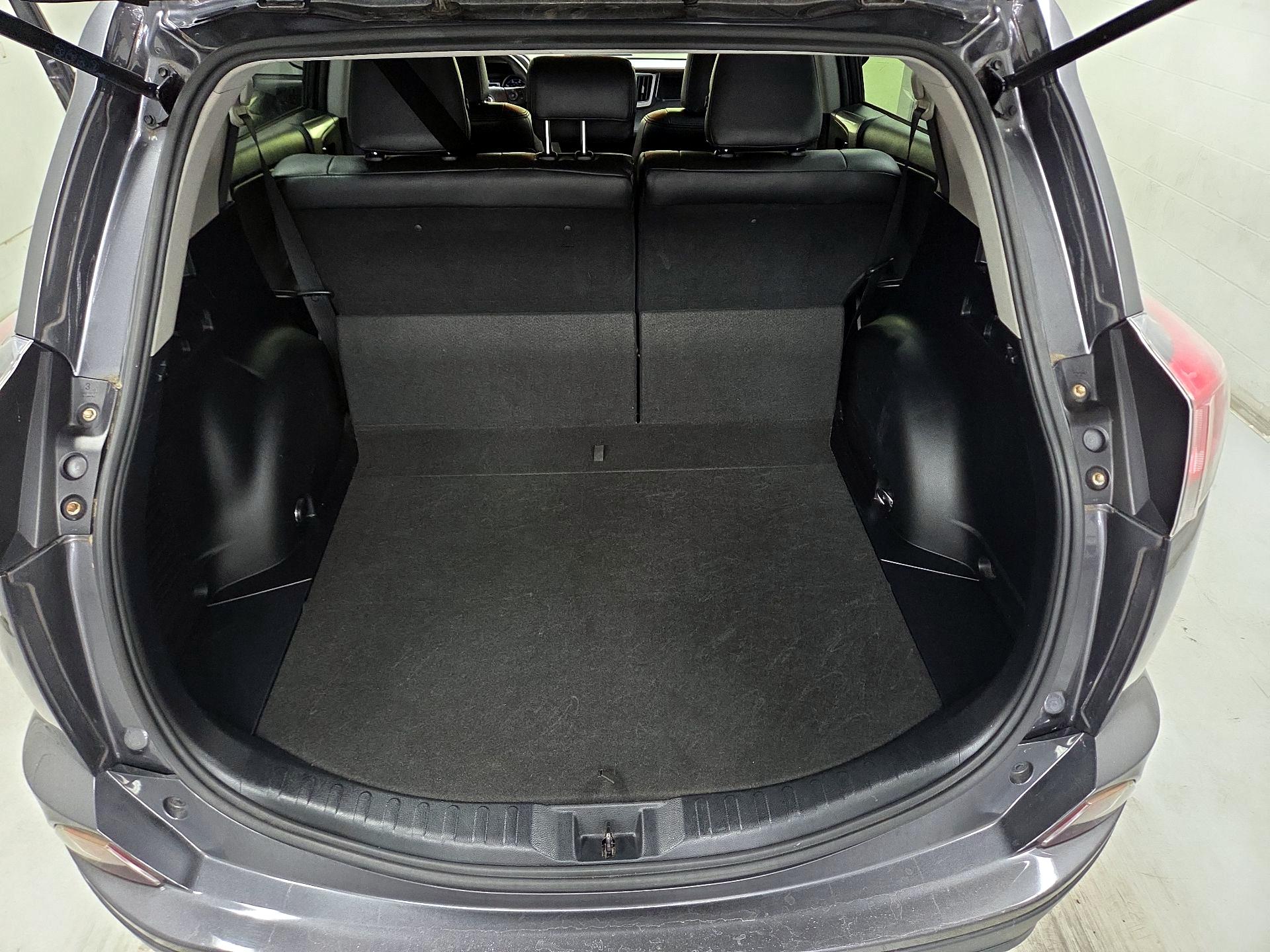 Thumbnail: 2017 Toyota RAV4 - 14