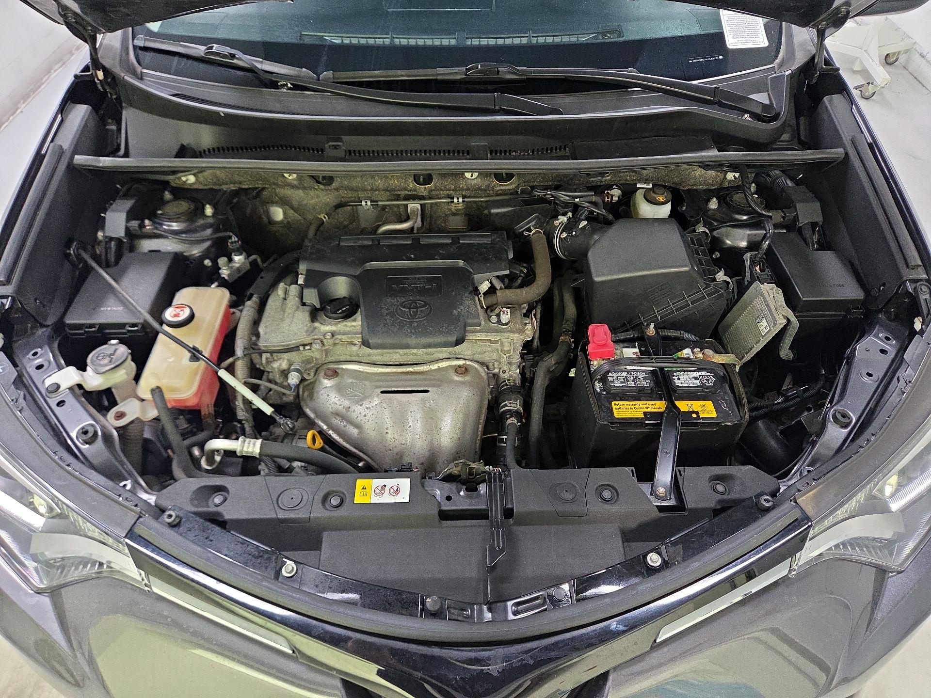 Thumbnail: 2017 Toyota RAV4 - 15