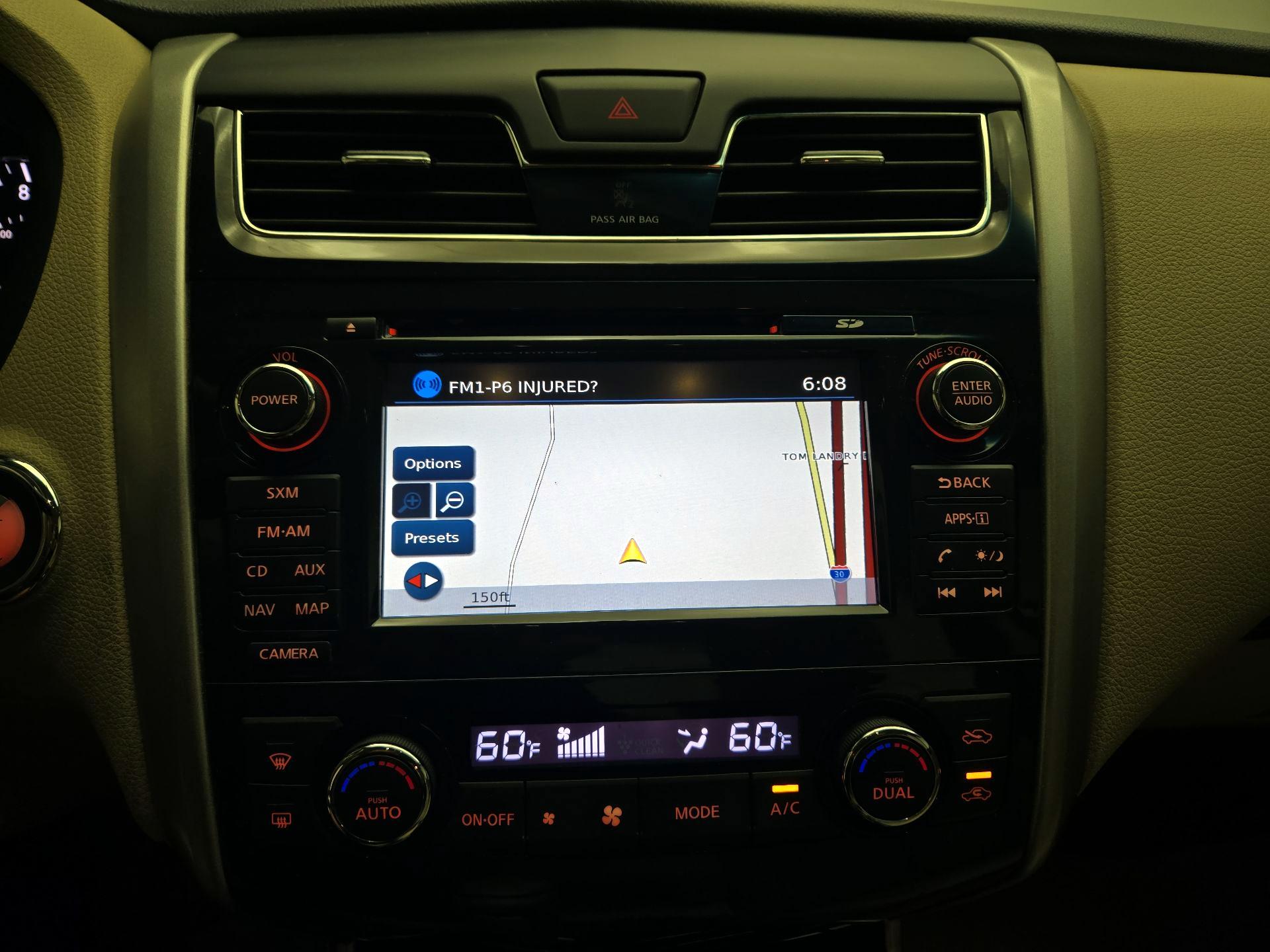 Thumbnail: 2014 Nissan Altima - 12