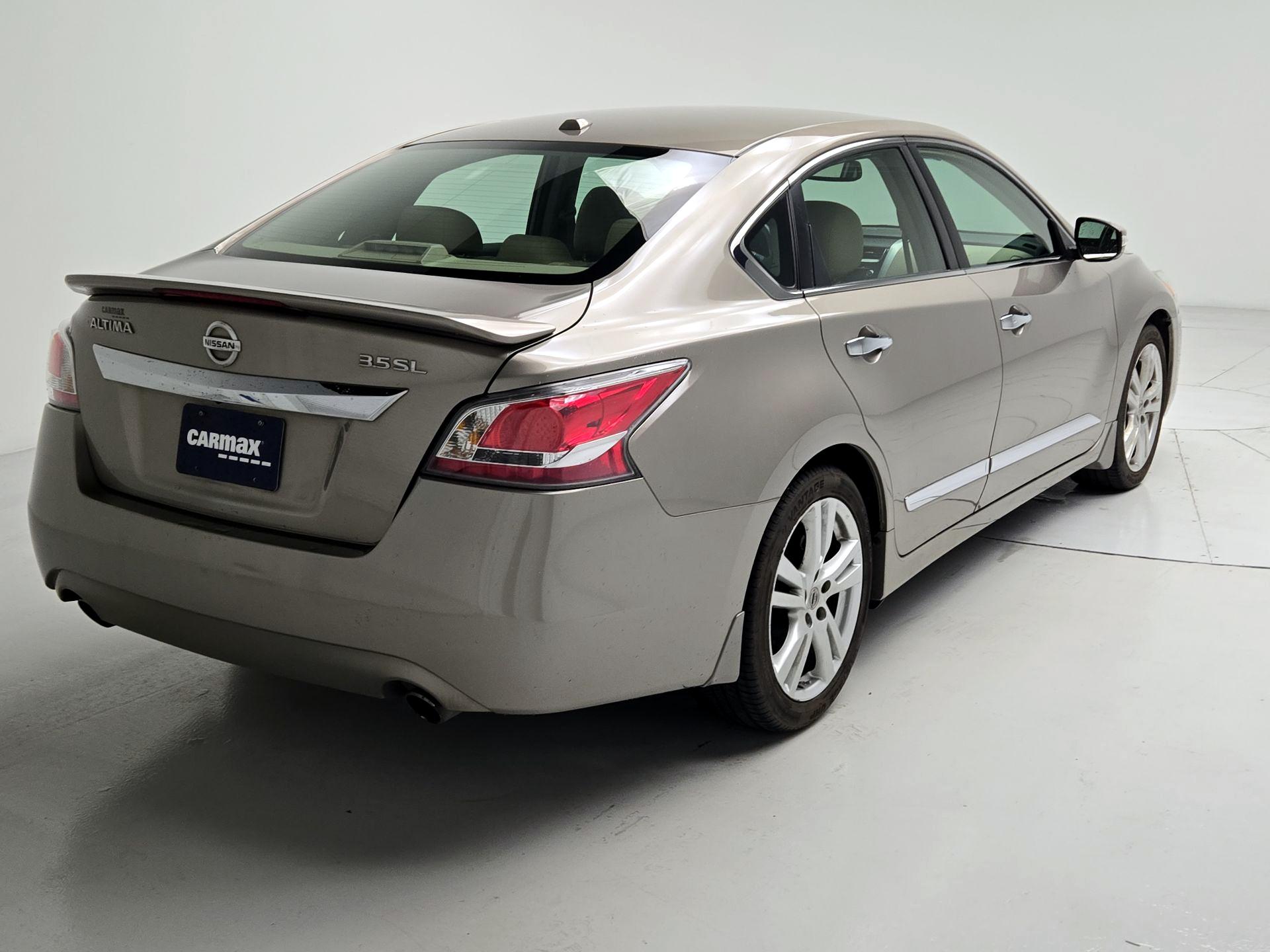 Thumbnail: 2014 Nissan Altima - 5