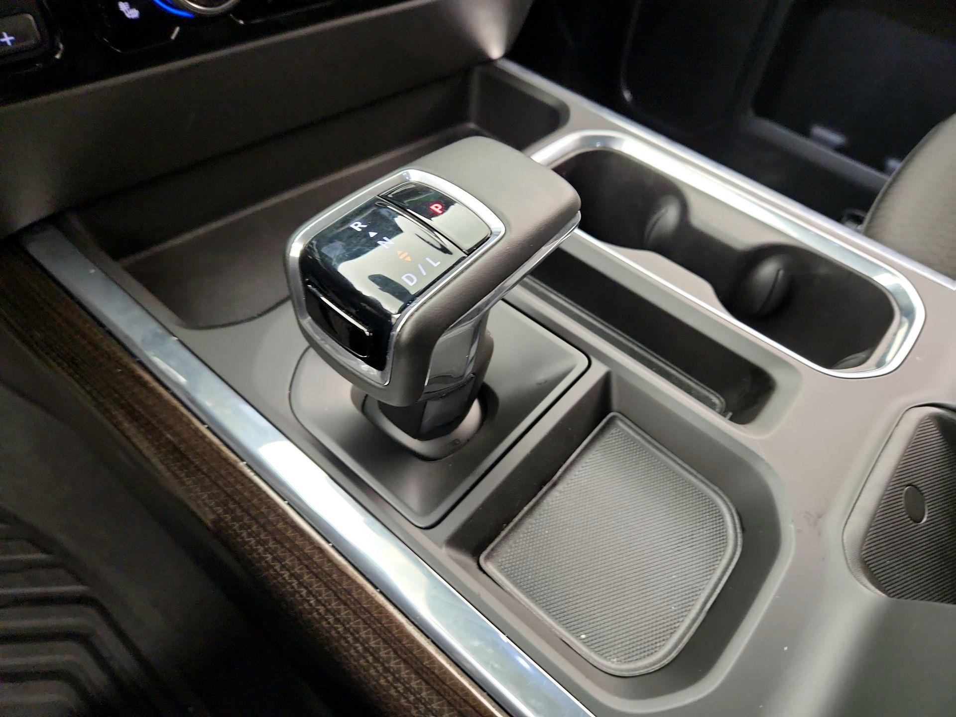 Thumbnail: 2024 Chevrolet Silverado 1500 - 18