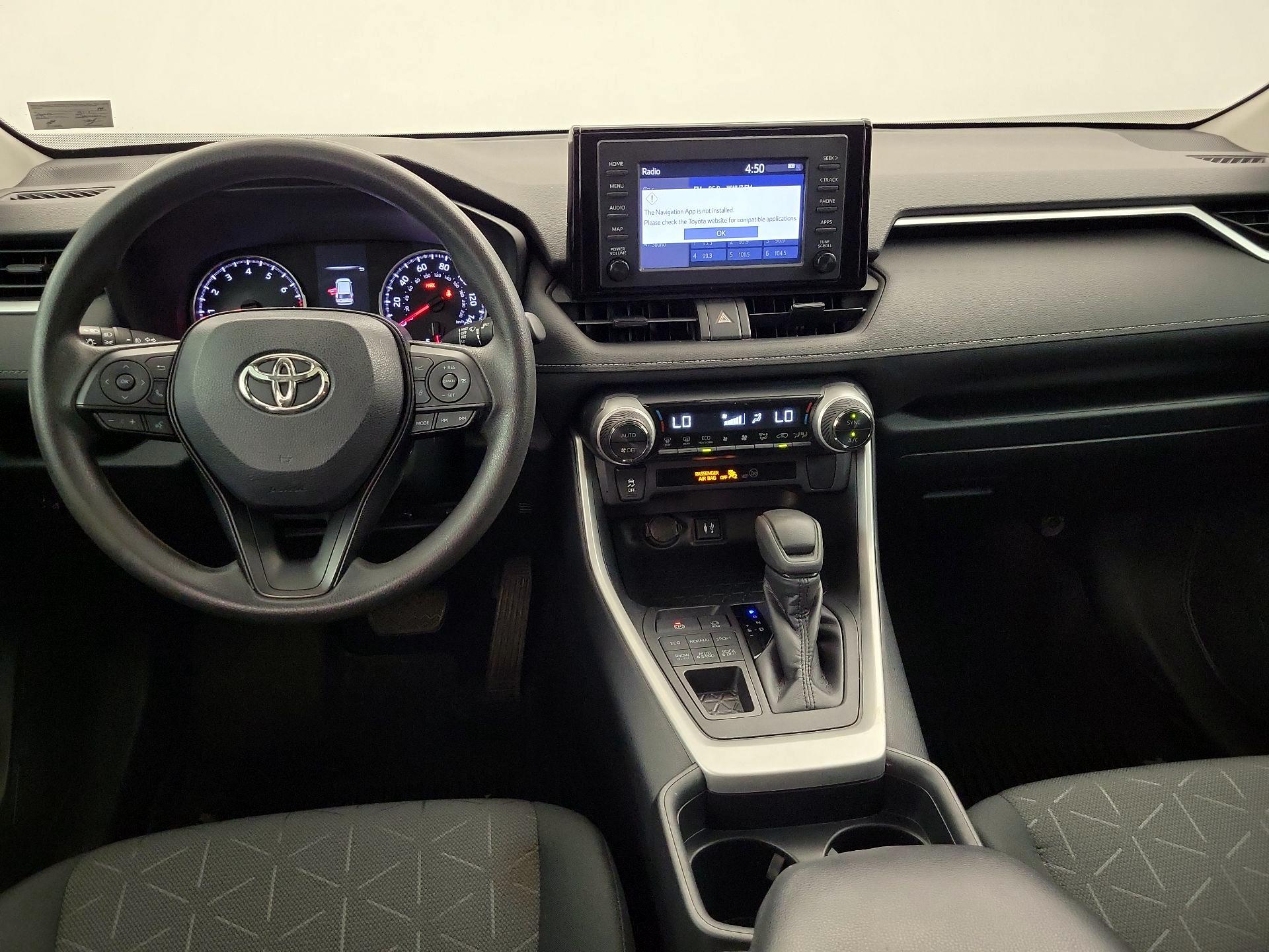 Thumbnail: 2019 Toyota RAV4 - 9