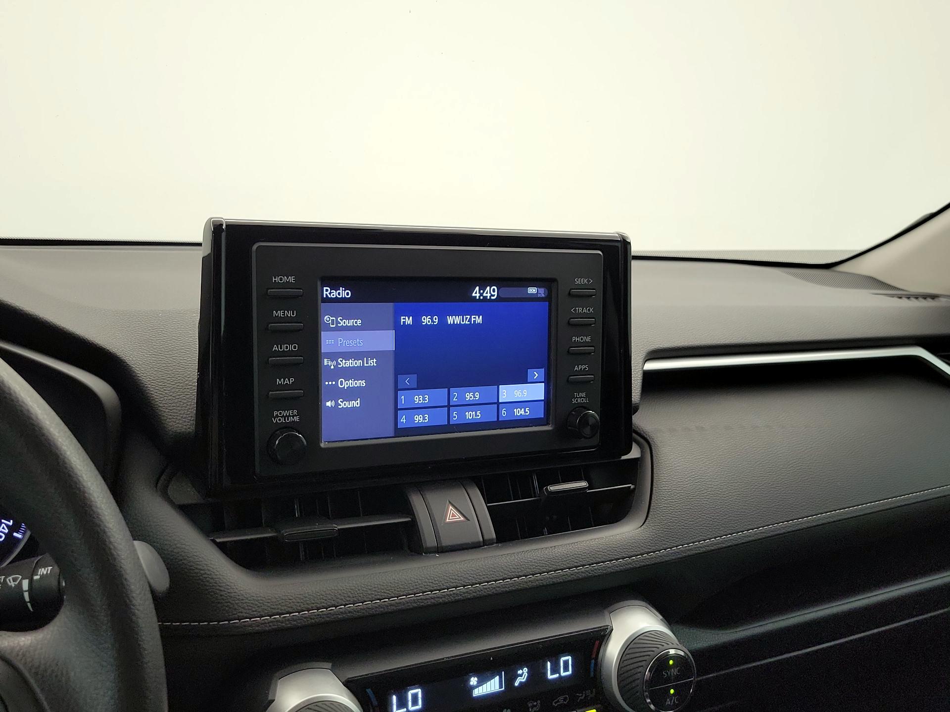 Thumbnail: 2019 Toyota RAV4 - 15